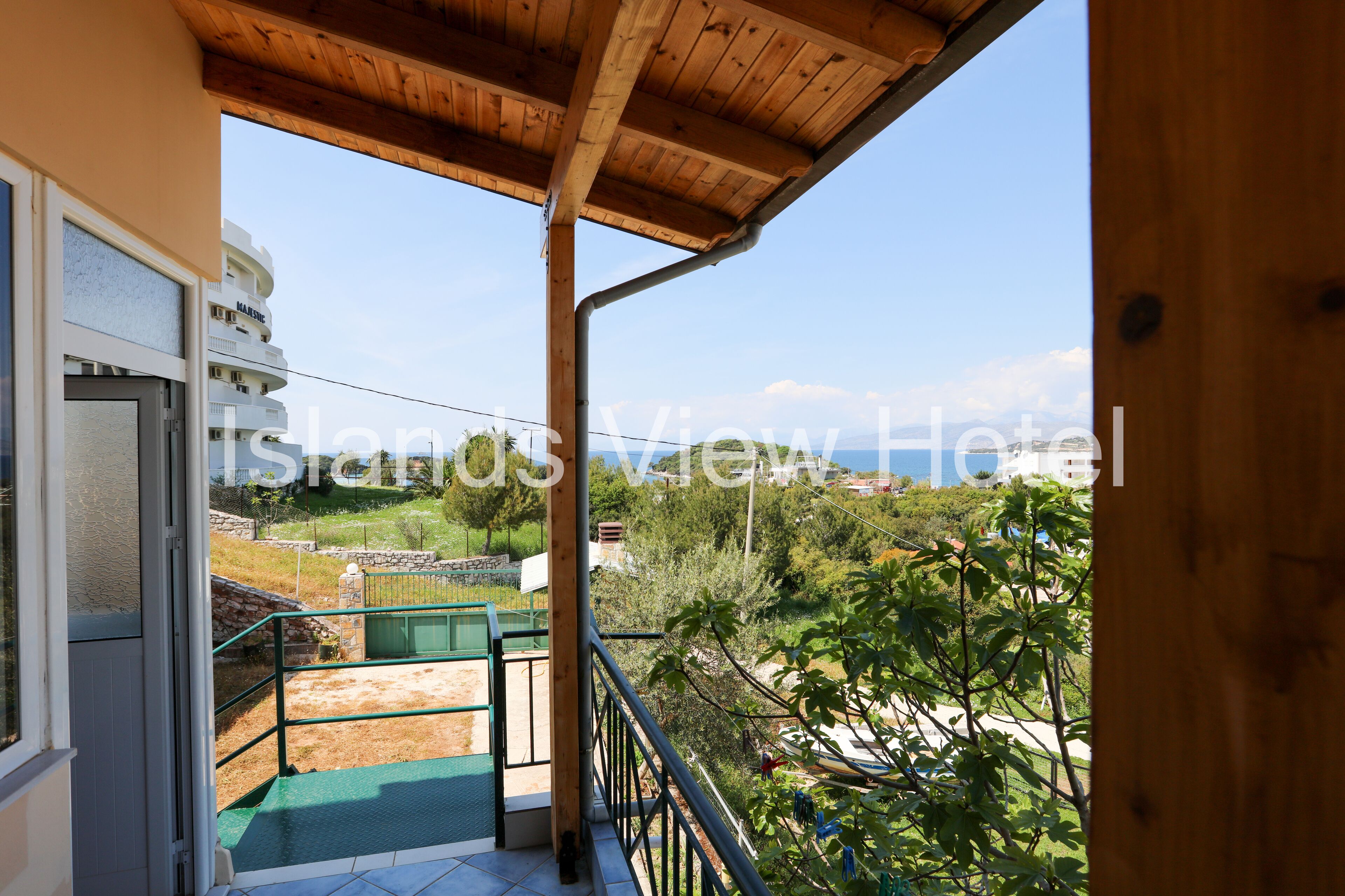 Islands View Hotel