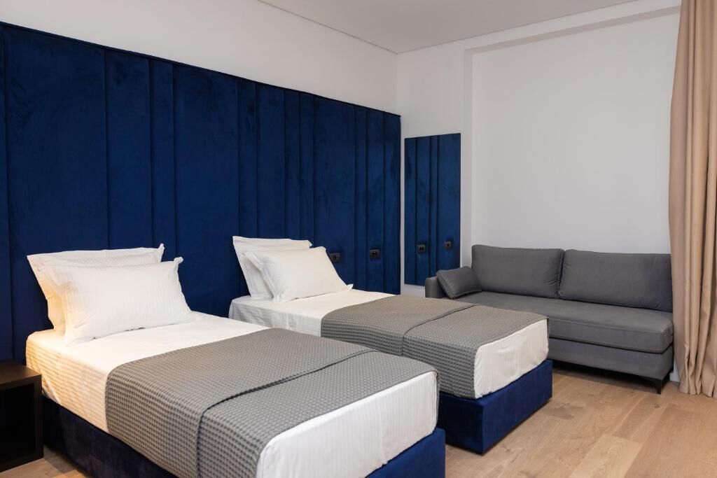 Lans Hotel