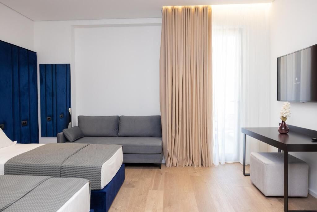 Lans Hotel