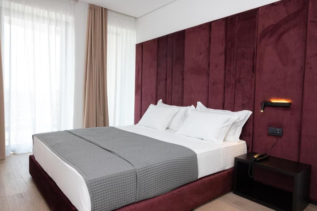 Lans Hotel