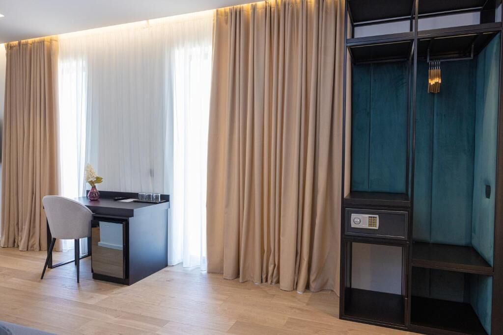 Lans Hotel