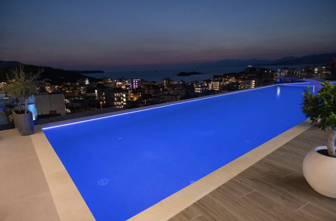 Lans Hotel
