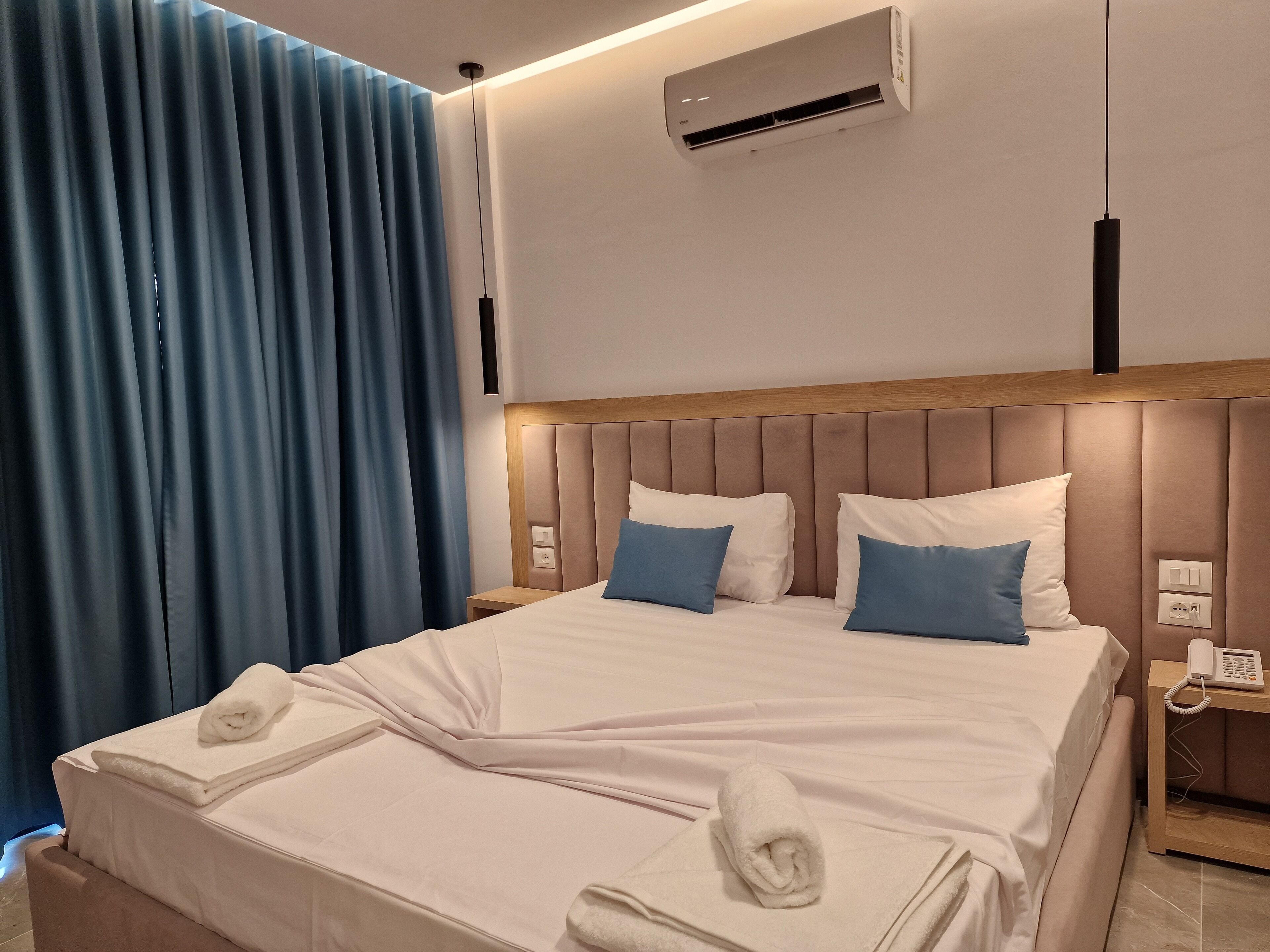 Monel Hotel