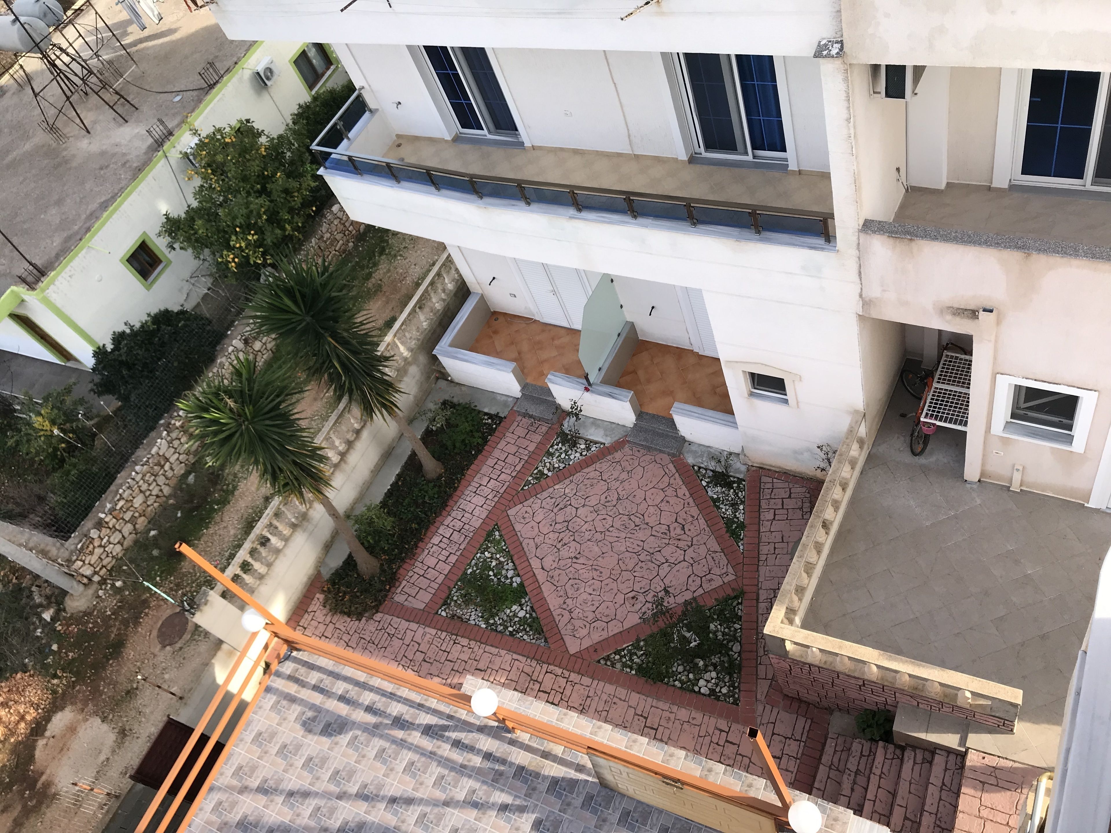 Prive Hotel and Apartment