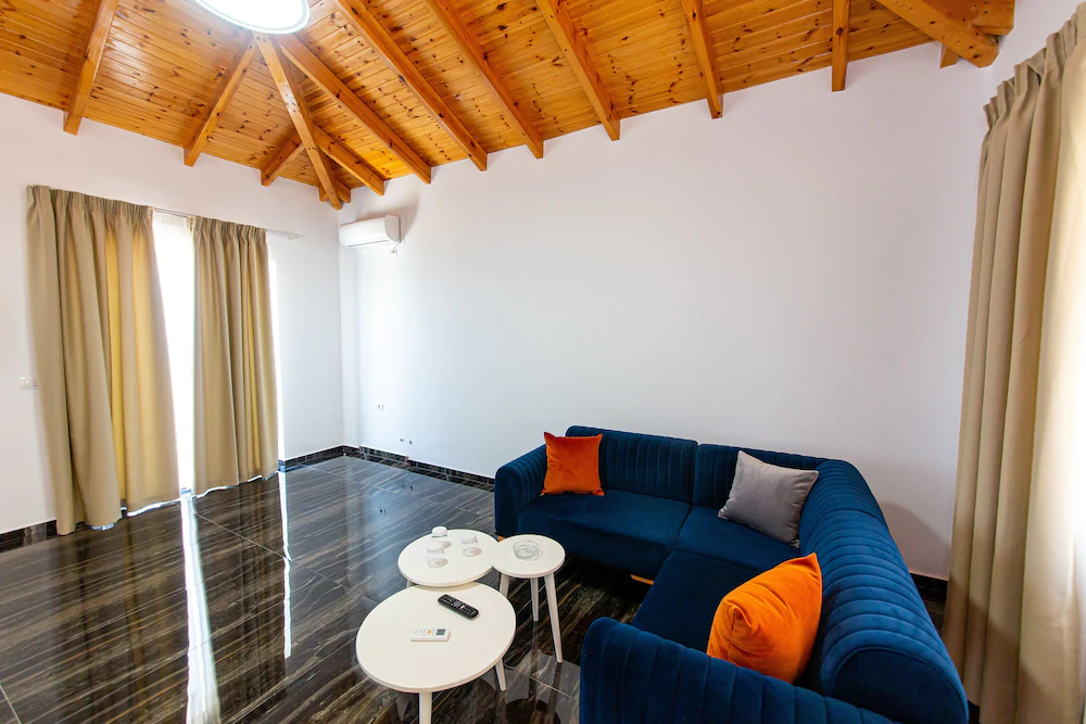 Santa Oliva Suites
