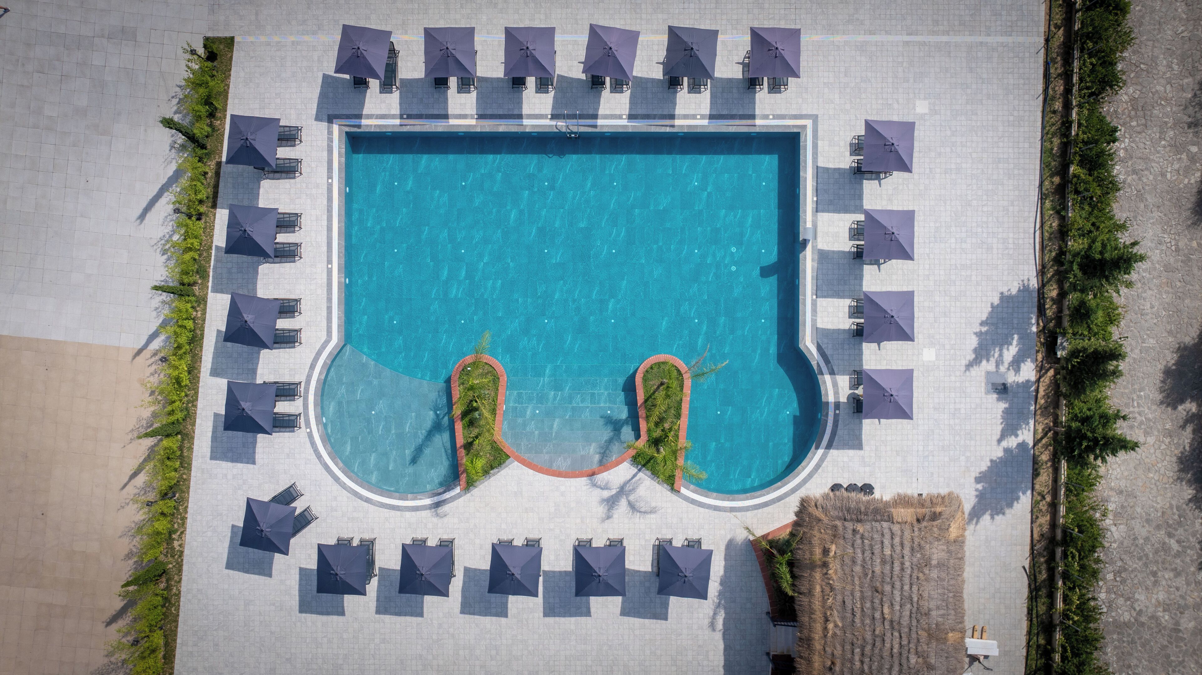 Acros Resort
