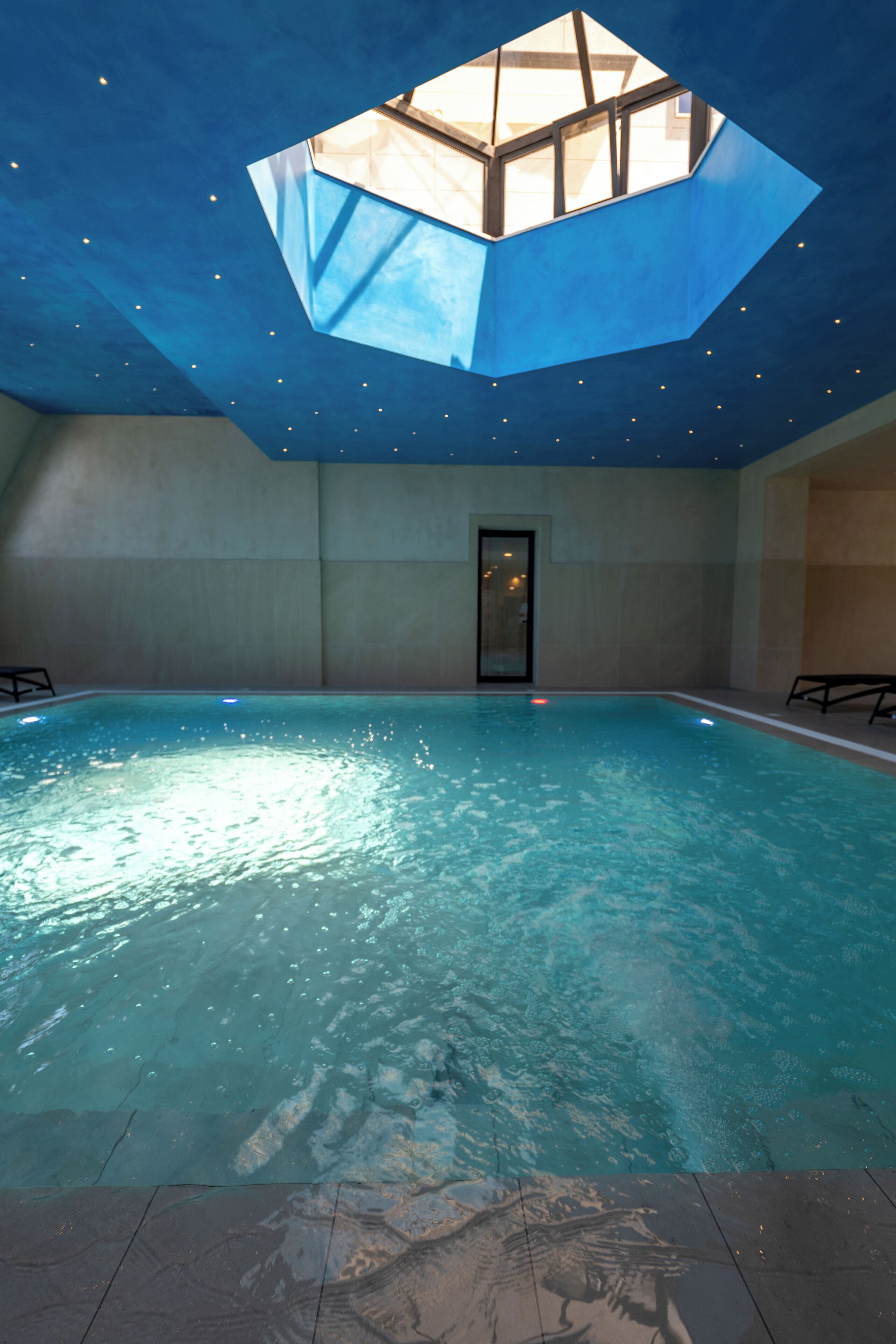 Acros Resort