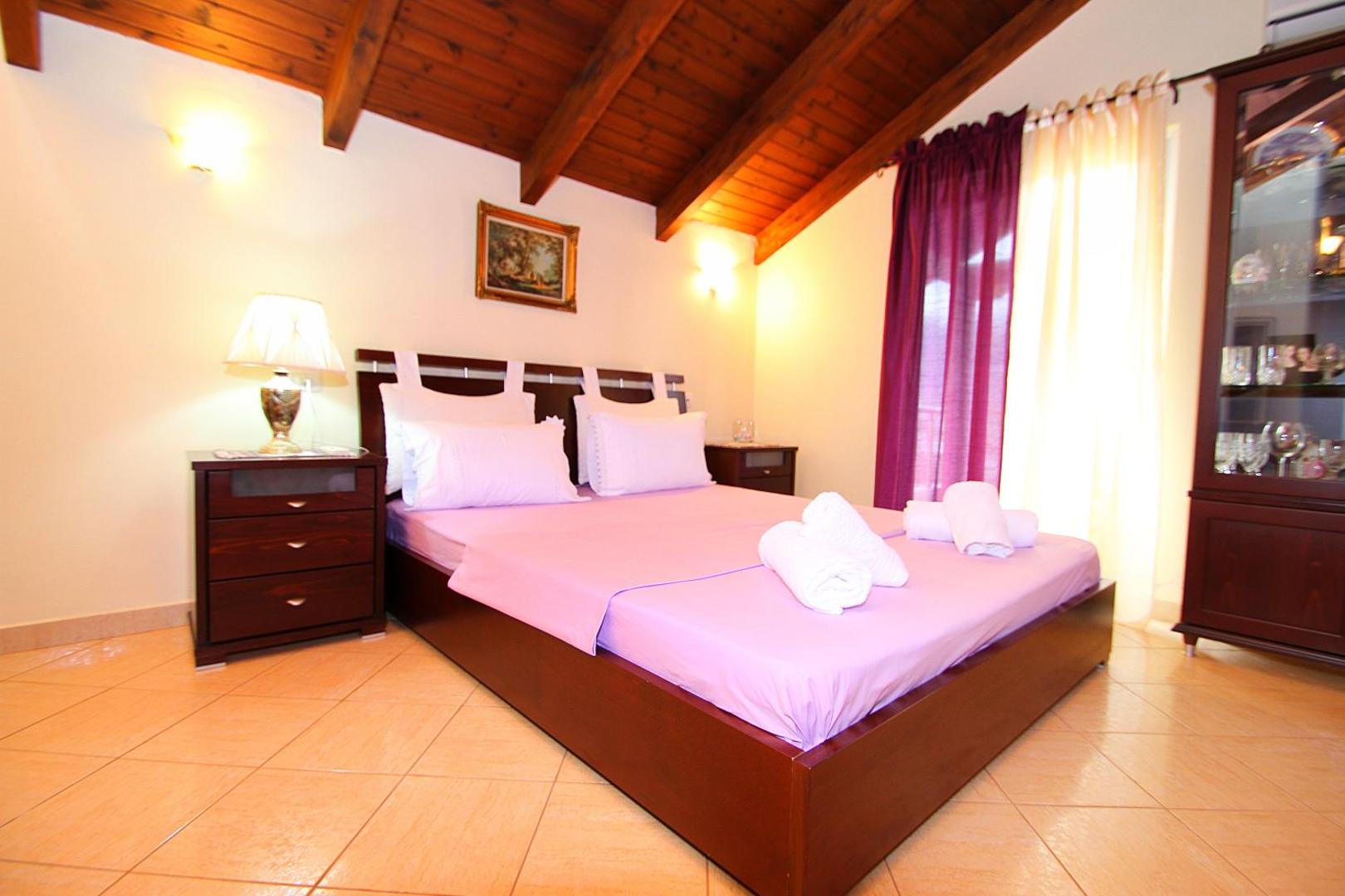 Apartments Athina