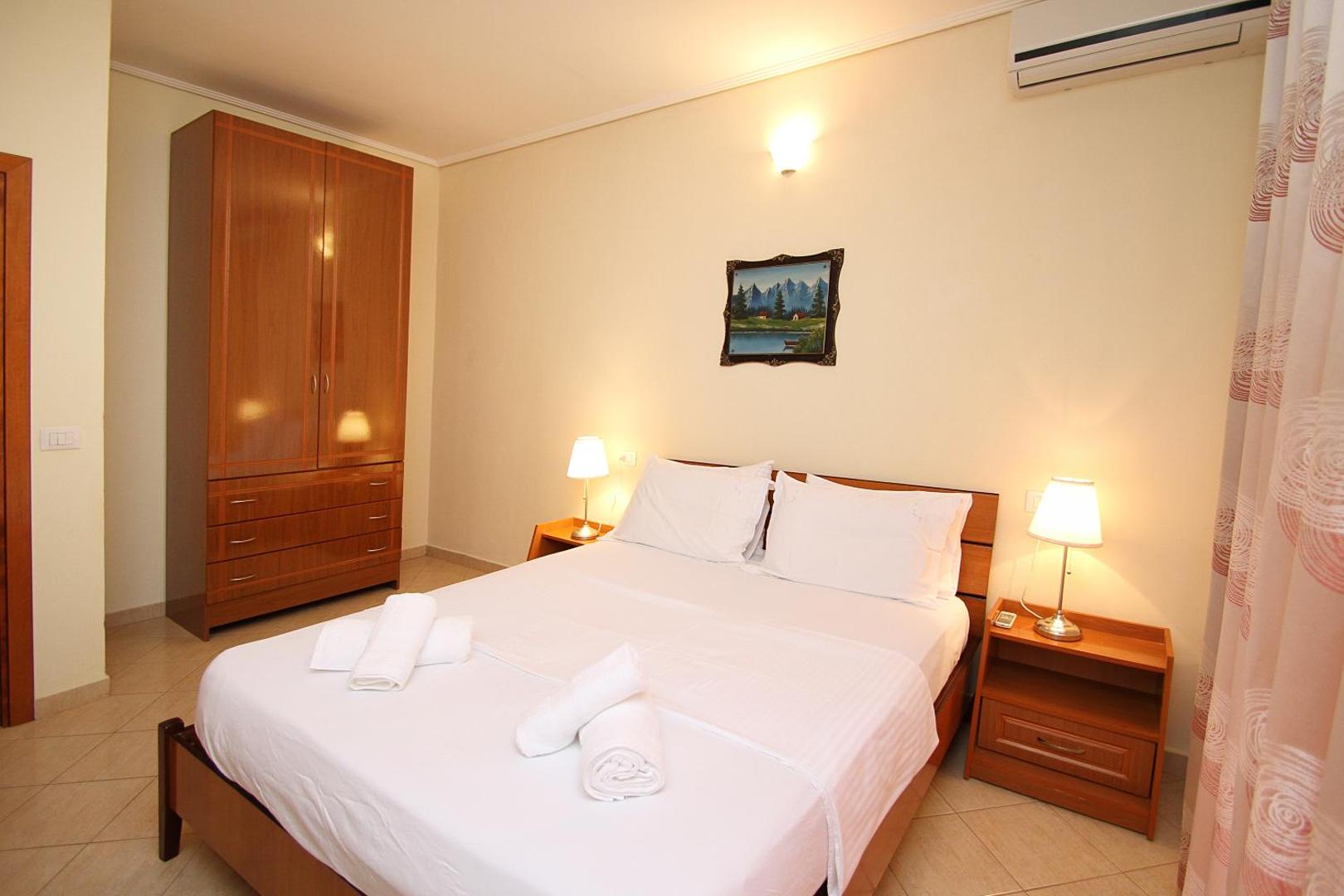 Apartments Athina