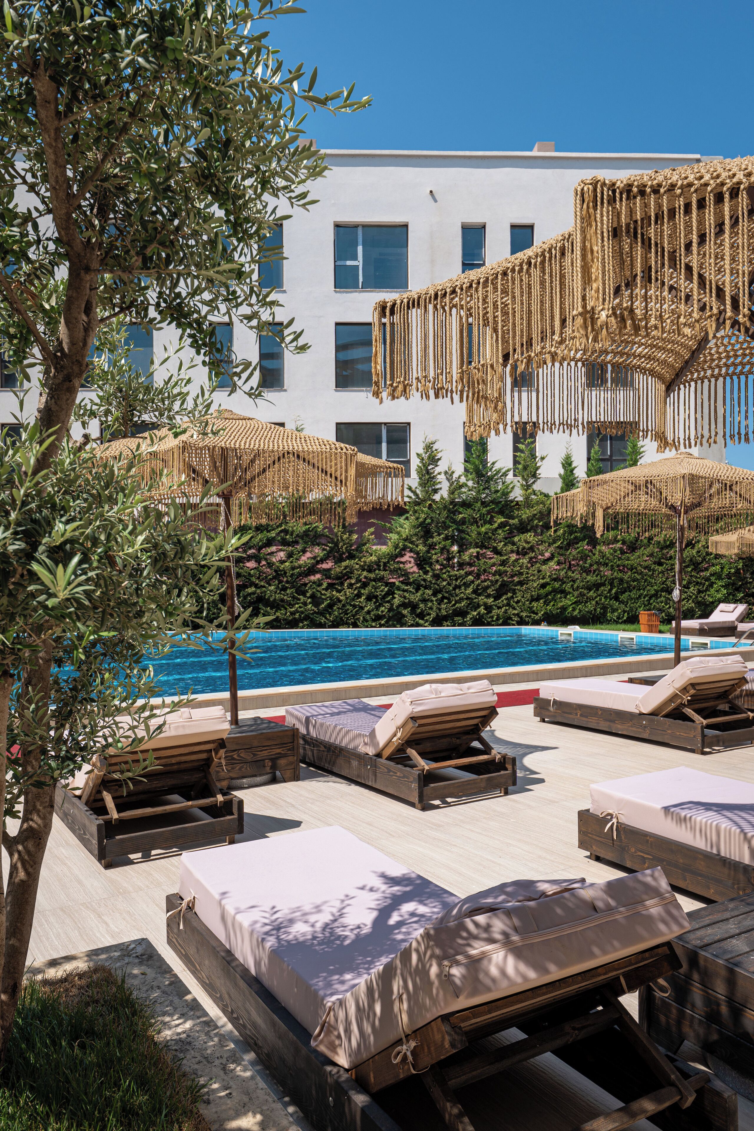 Gest Hotel