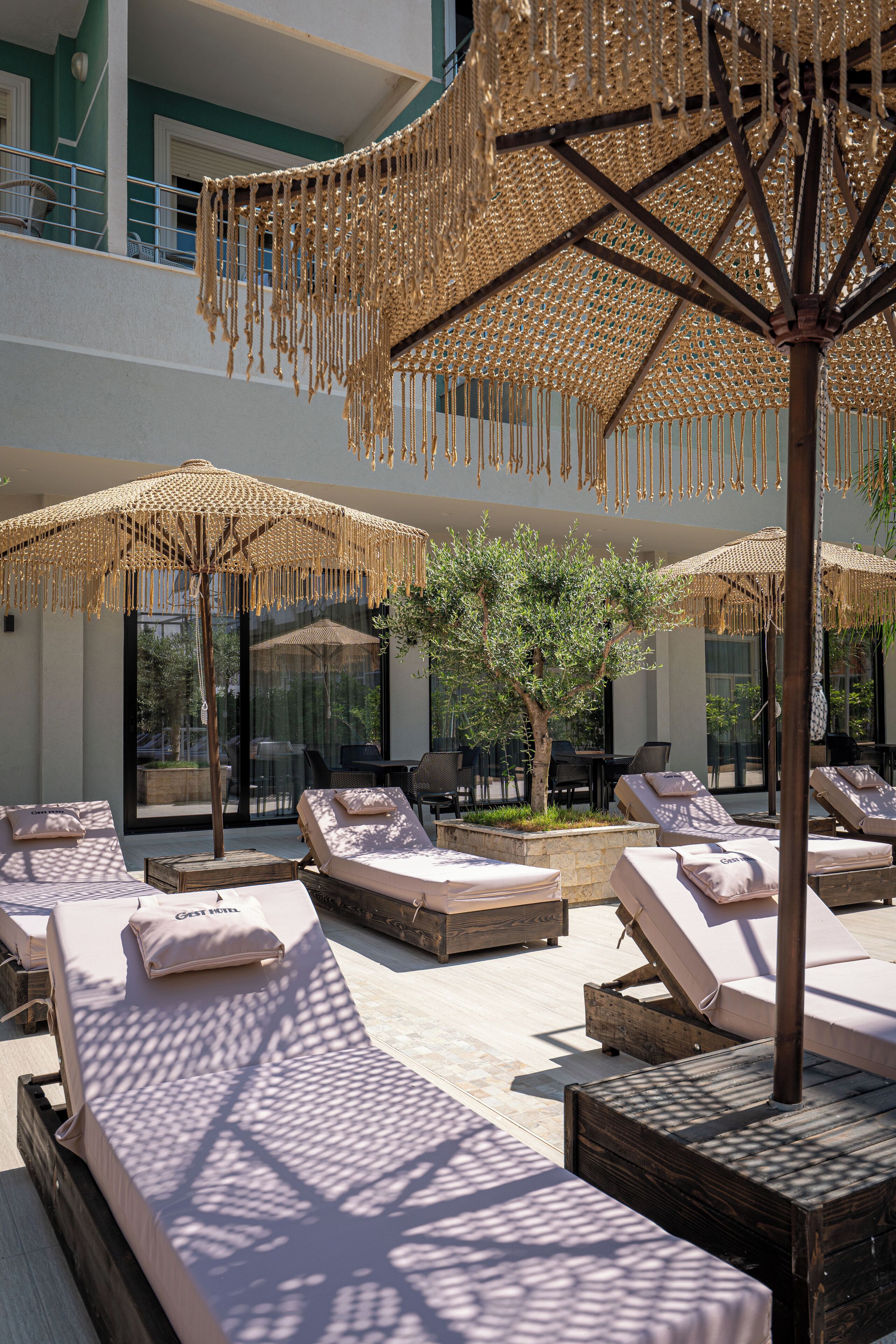 Gest Hotel
