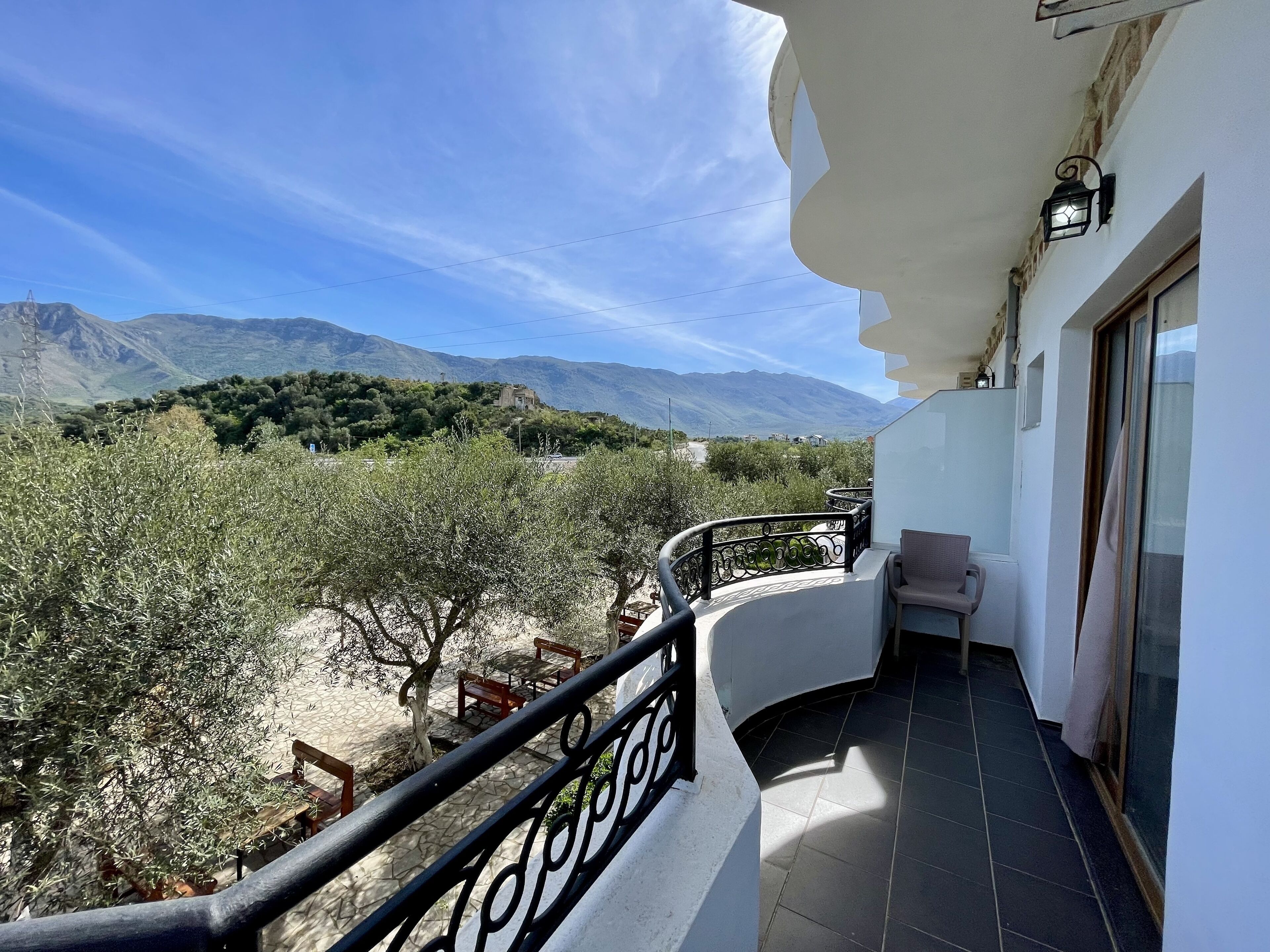 Oasis Hotel