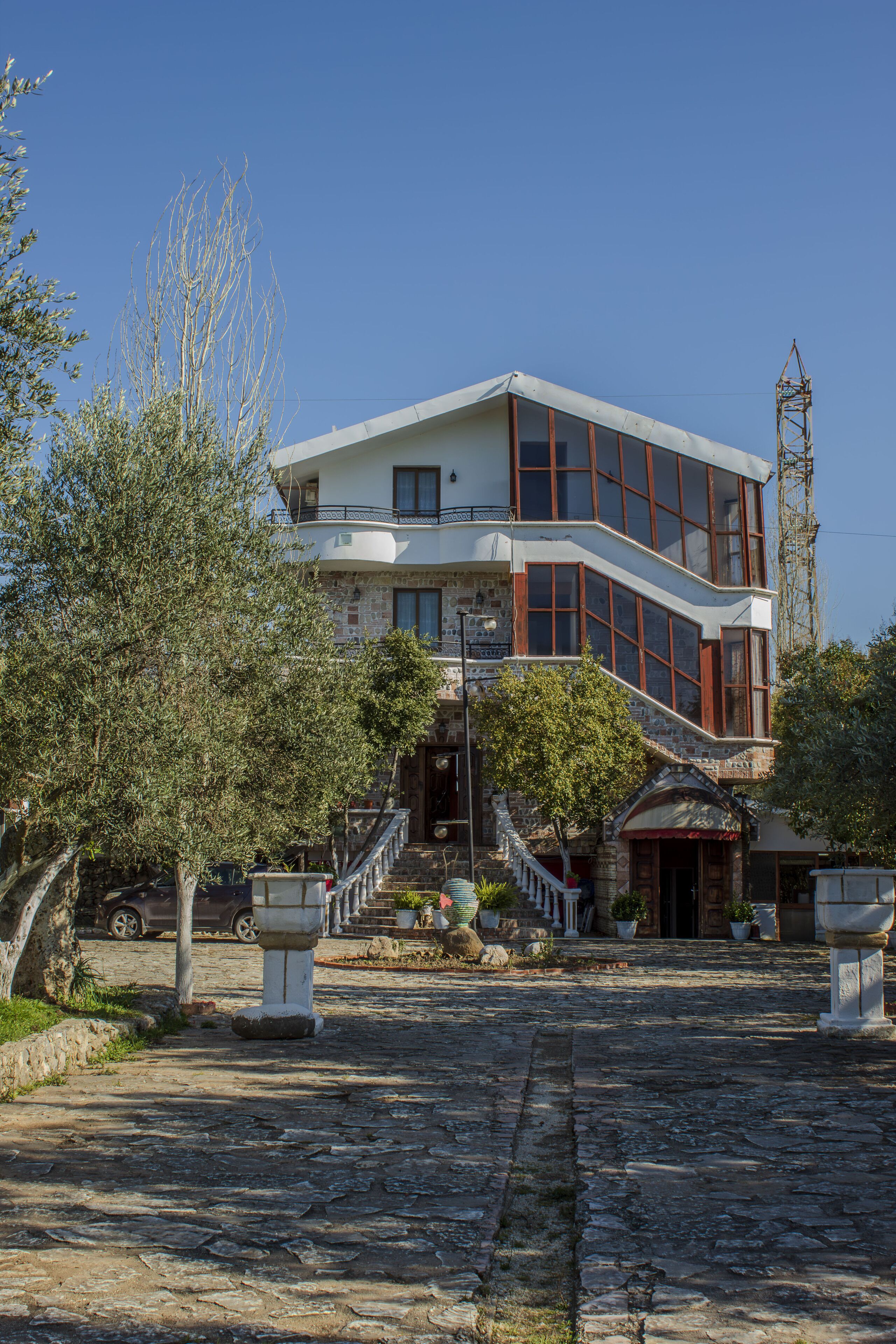 Oasis Hotel