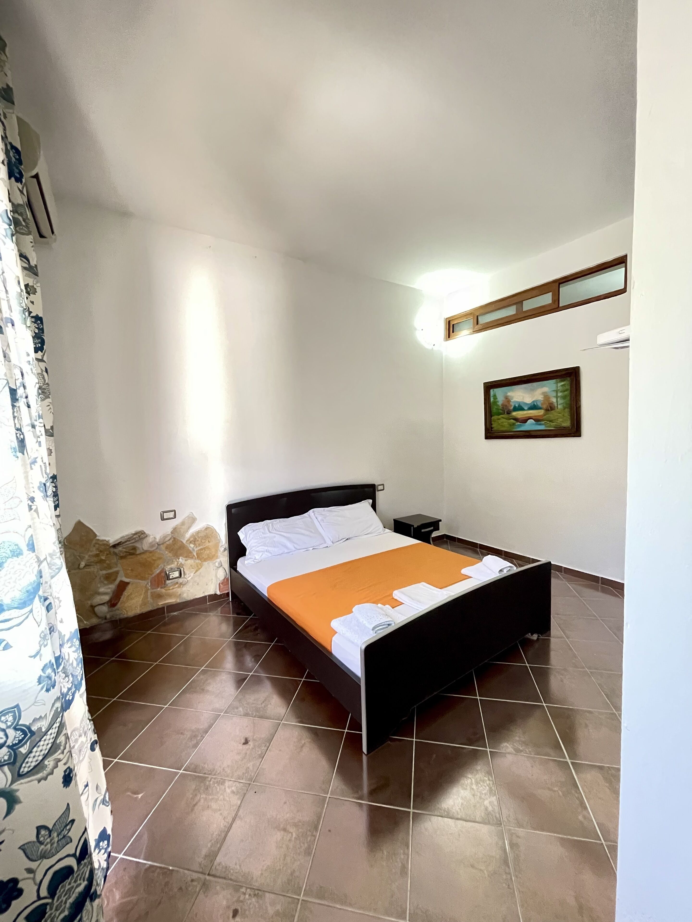 Oasis Hotel