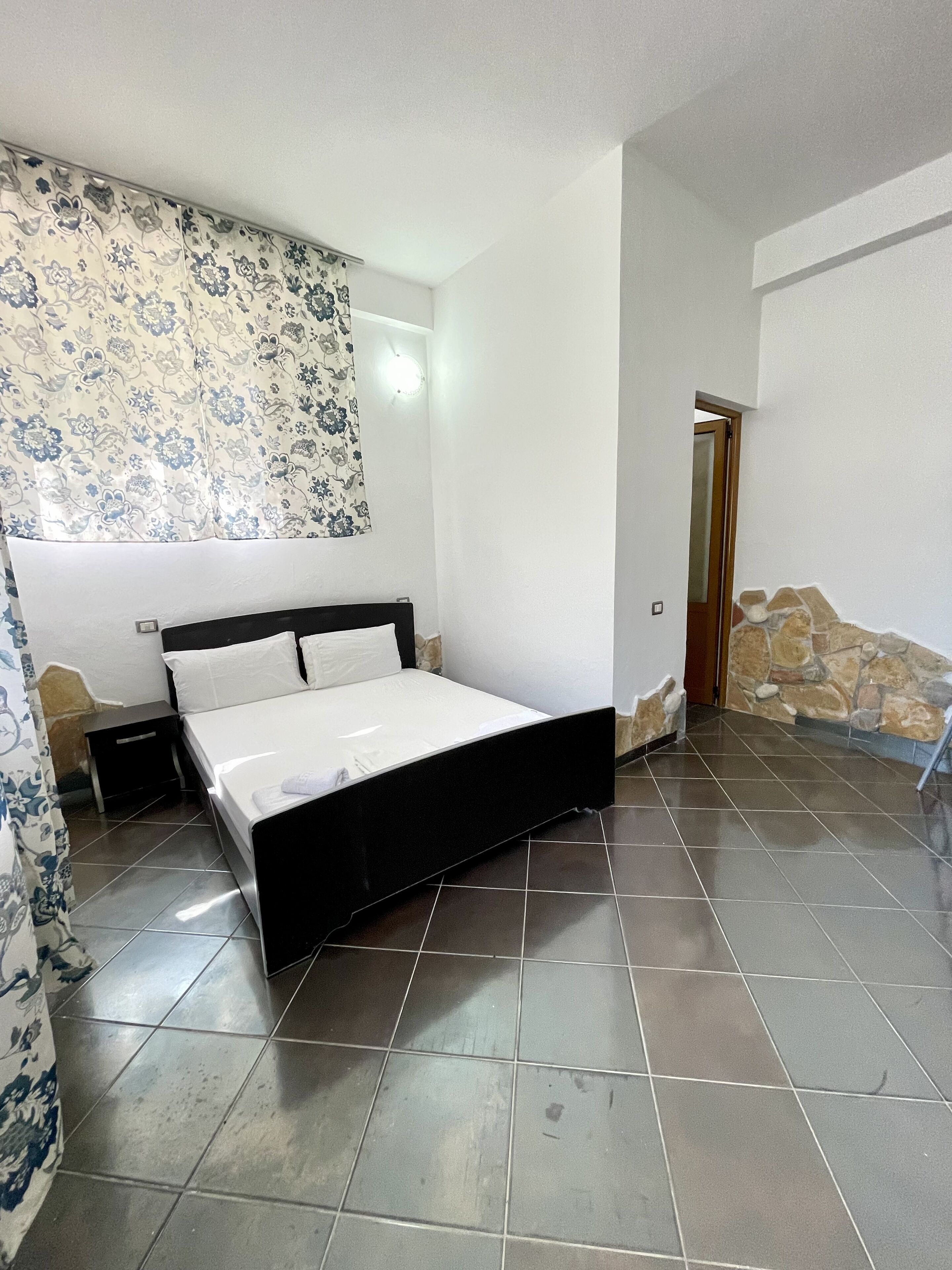 Oasis Hotel