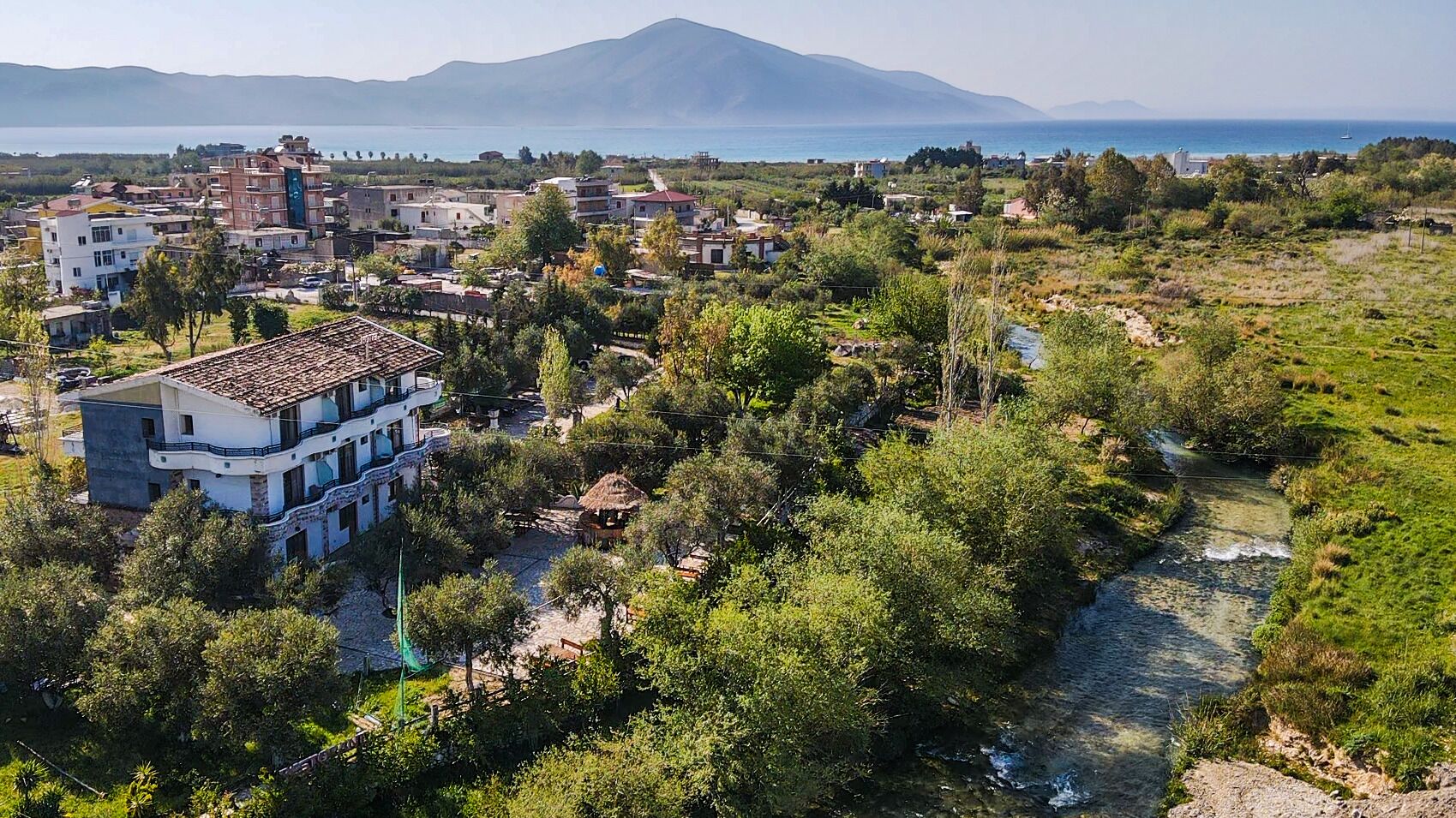 Oasis Hotel