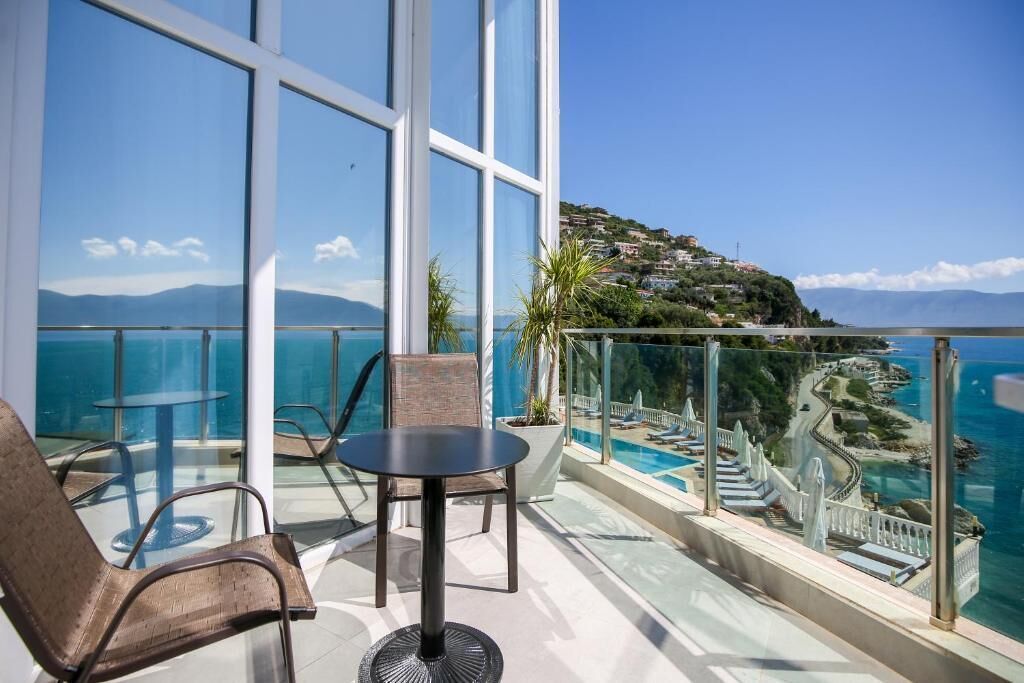 Toto Boutique Hotel & Apartments