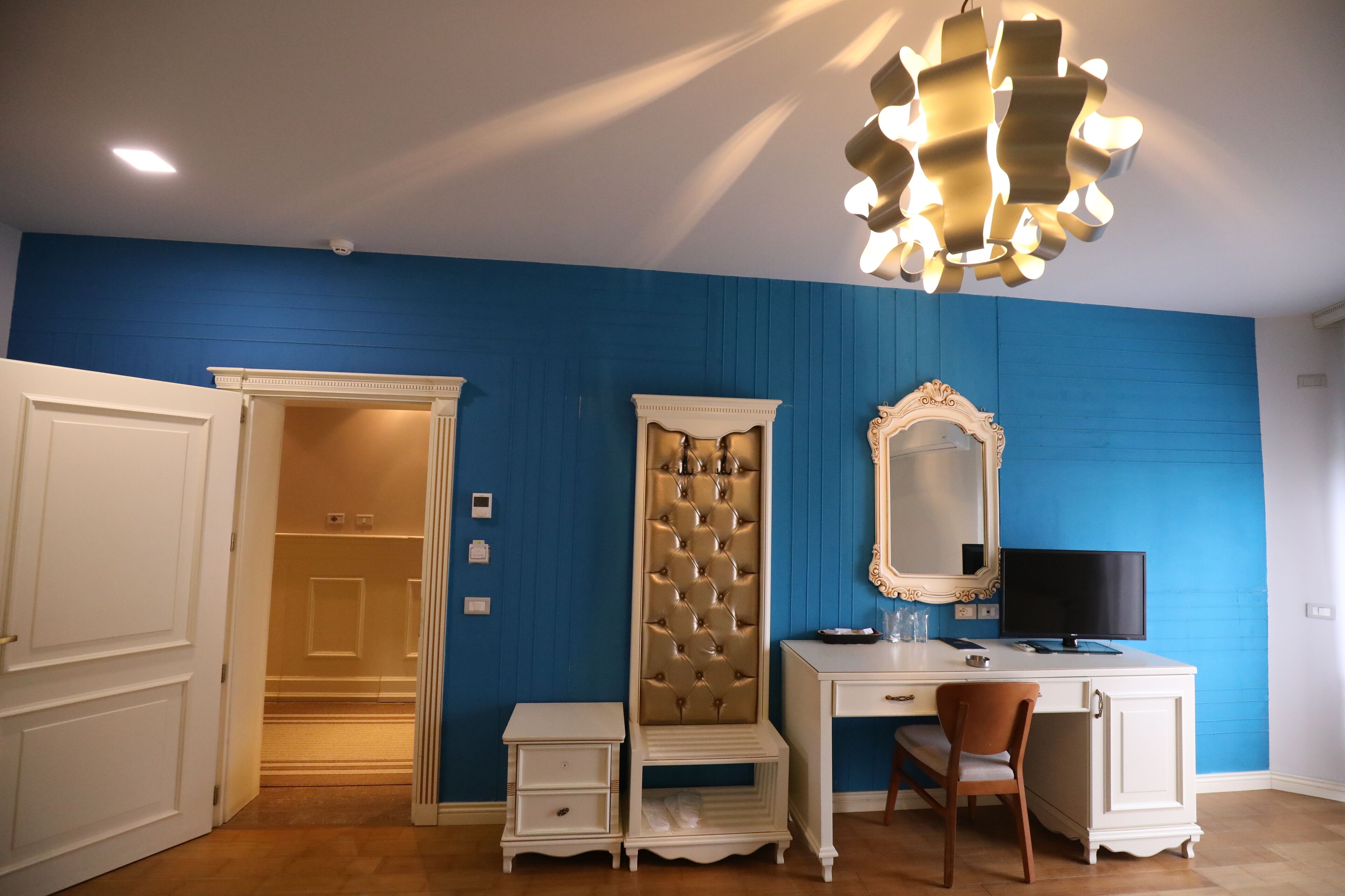 Hotel 1 Maji
