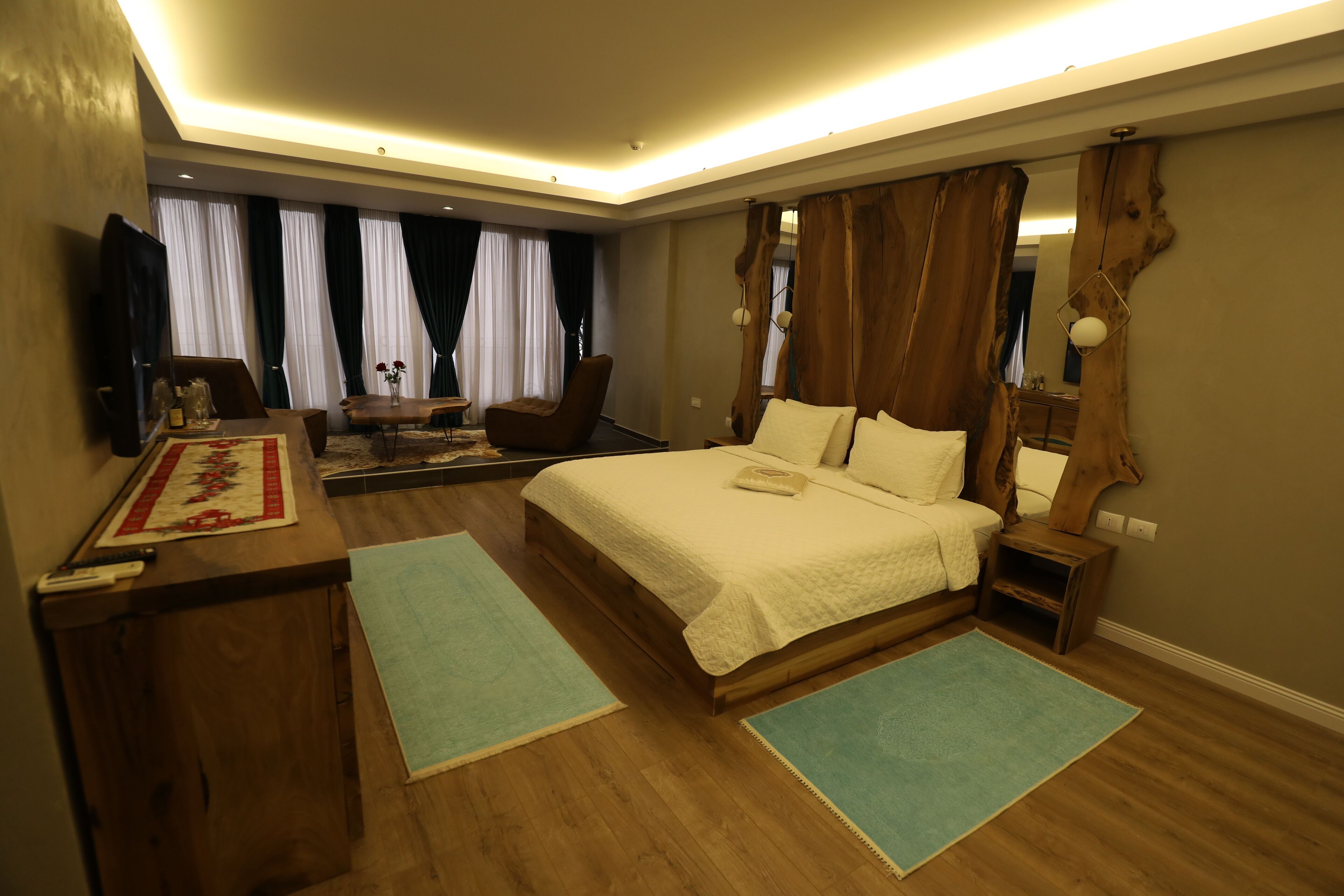 Hotel 1 Maji