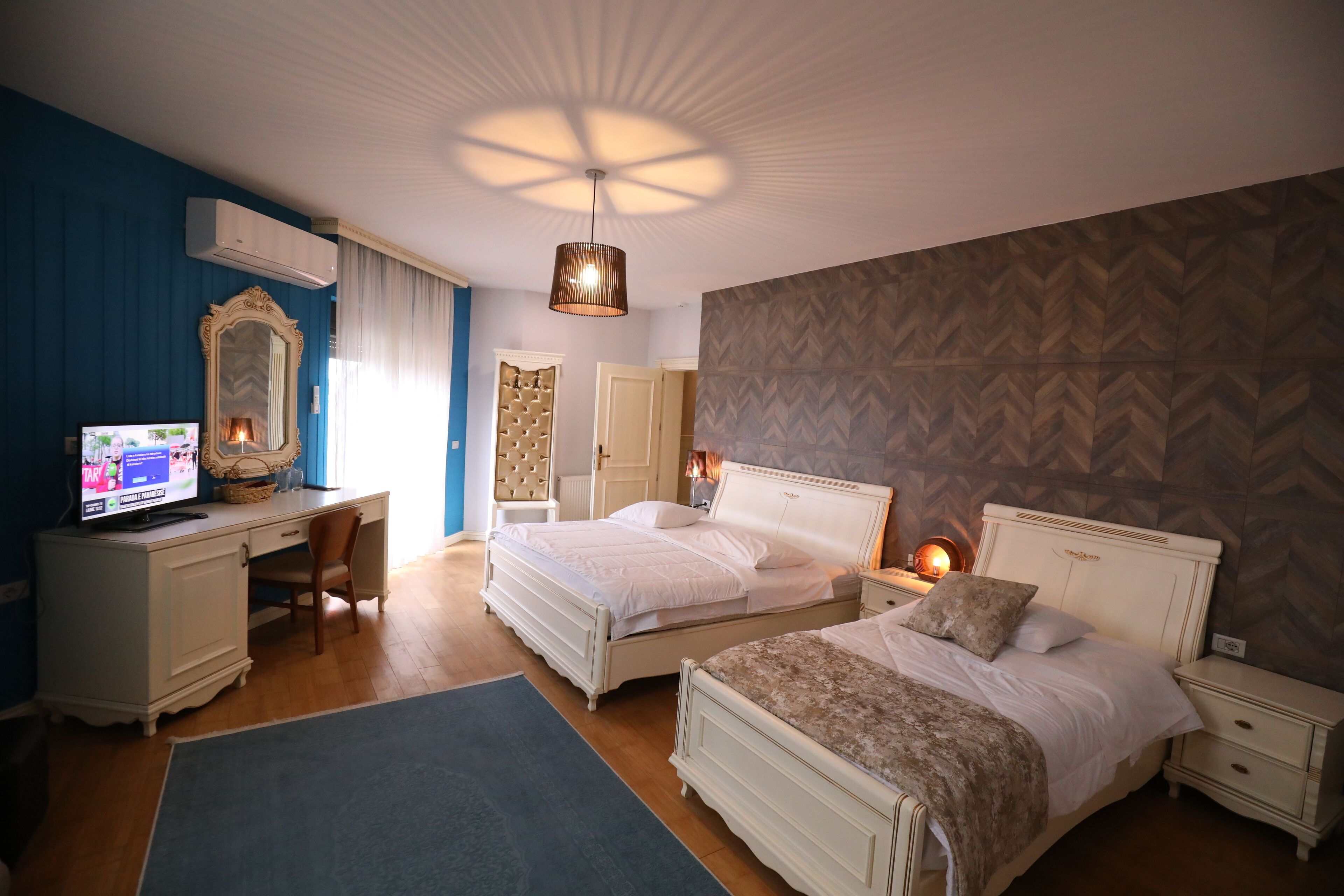 Hotel 1 Maji