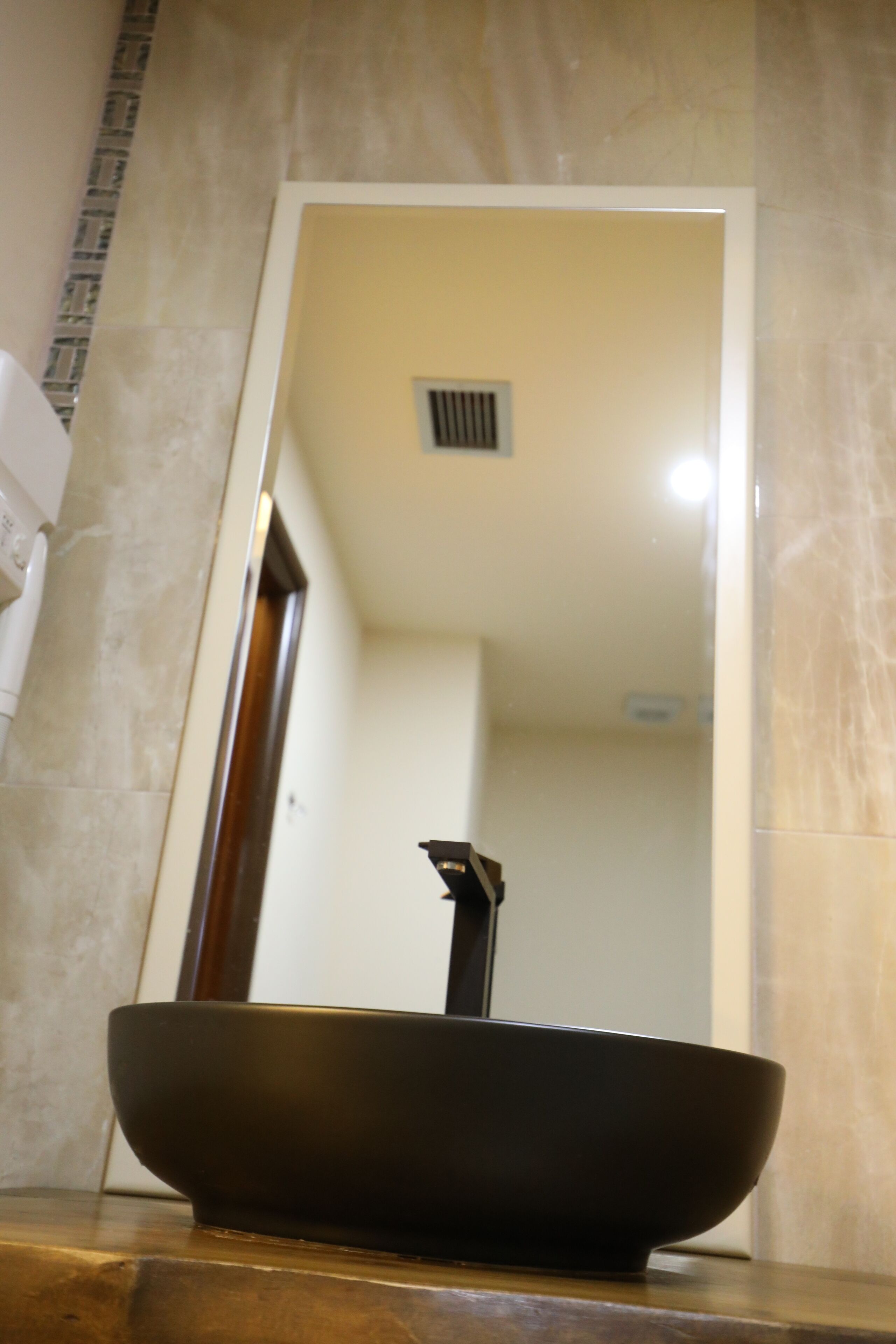 Hotel 1 Maji