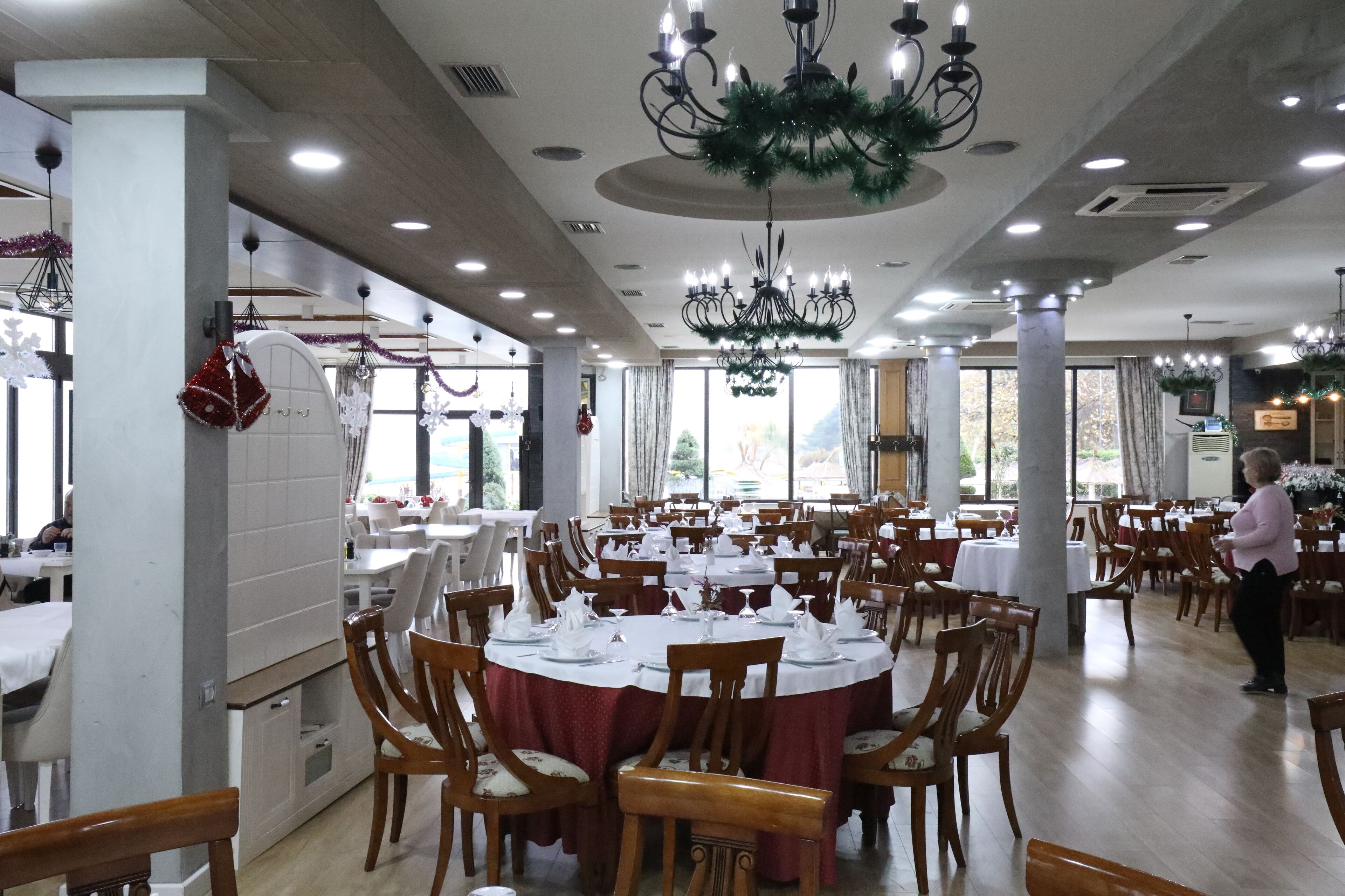 Hotel 1 Maji