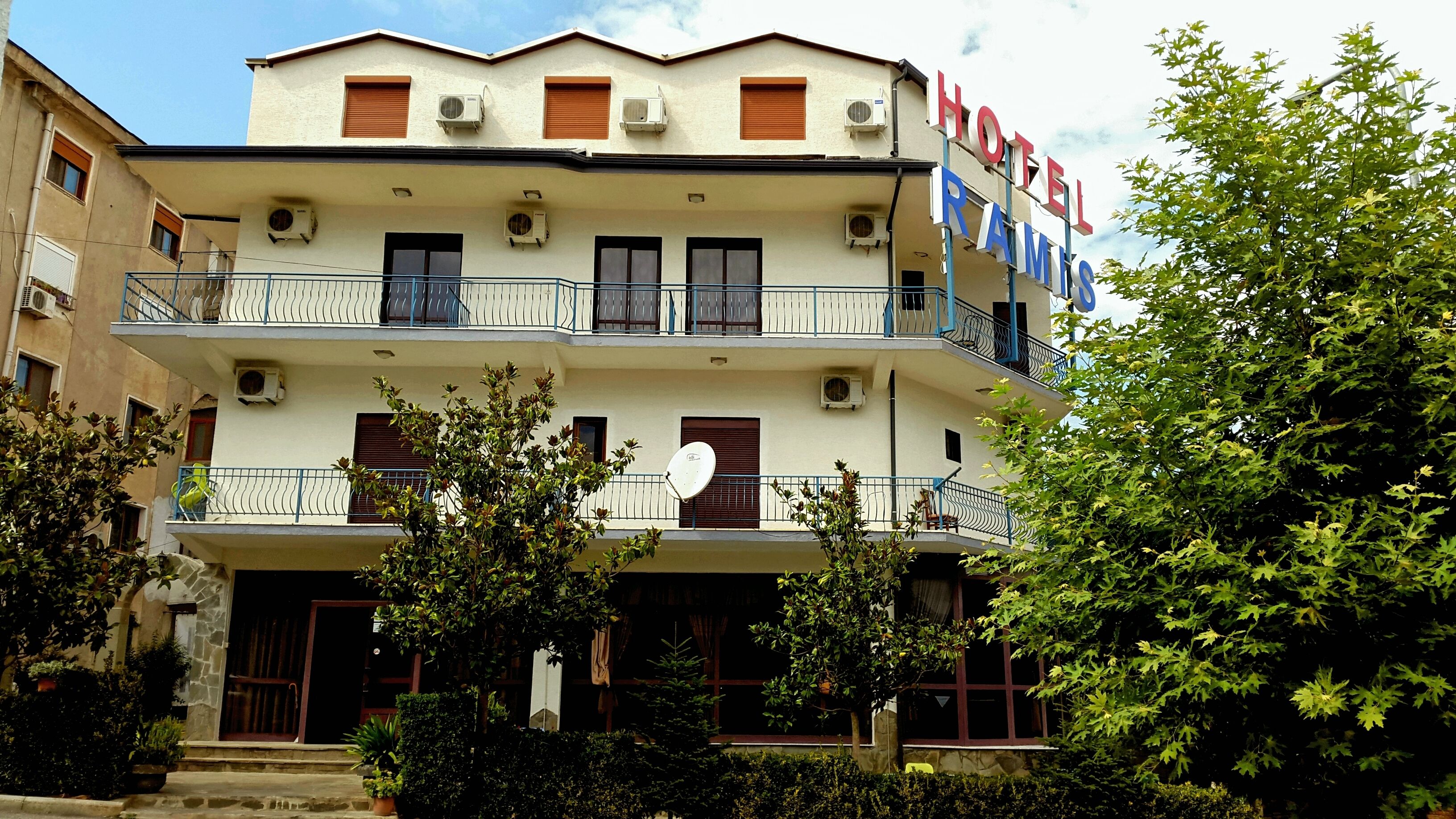 RAMIS Hotel & Outdoor Sports Center