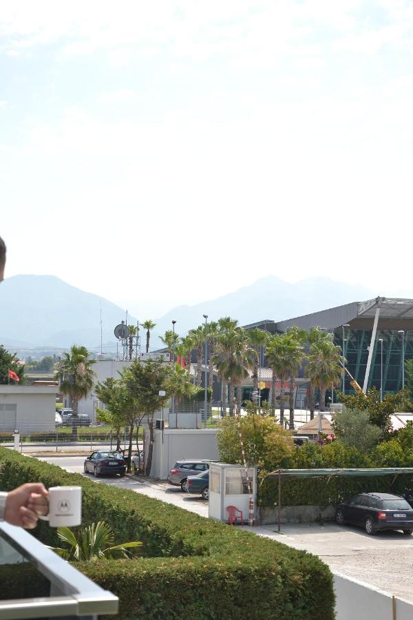 Airport Garden Hotel