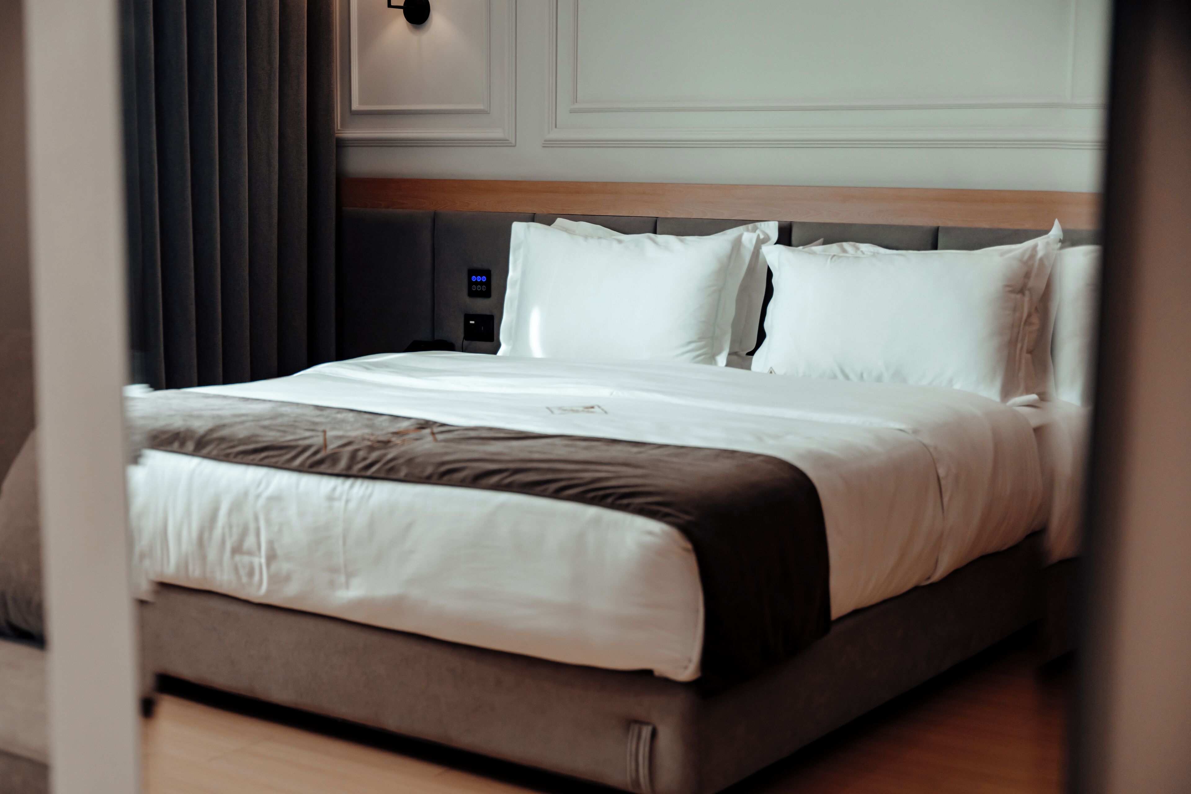 Holiday Hotel