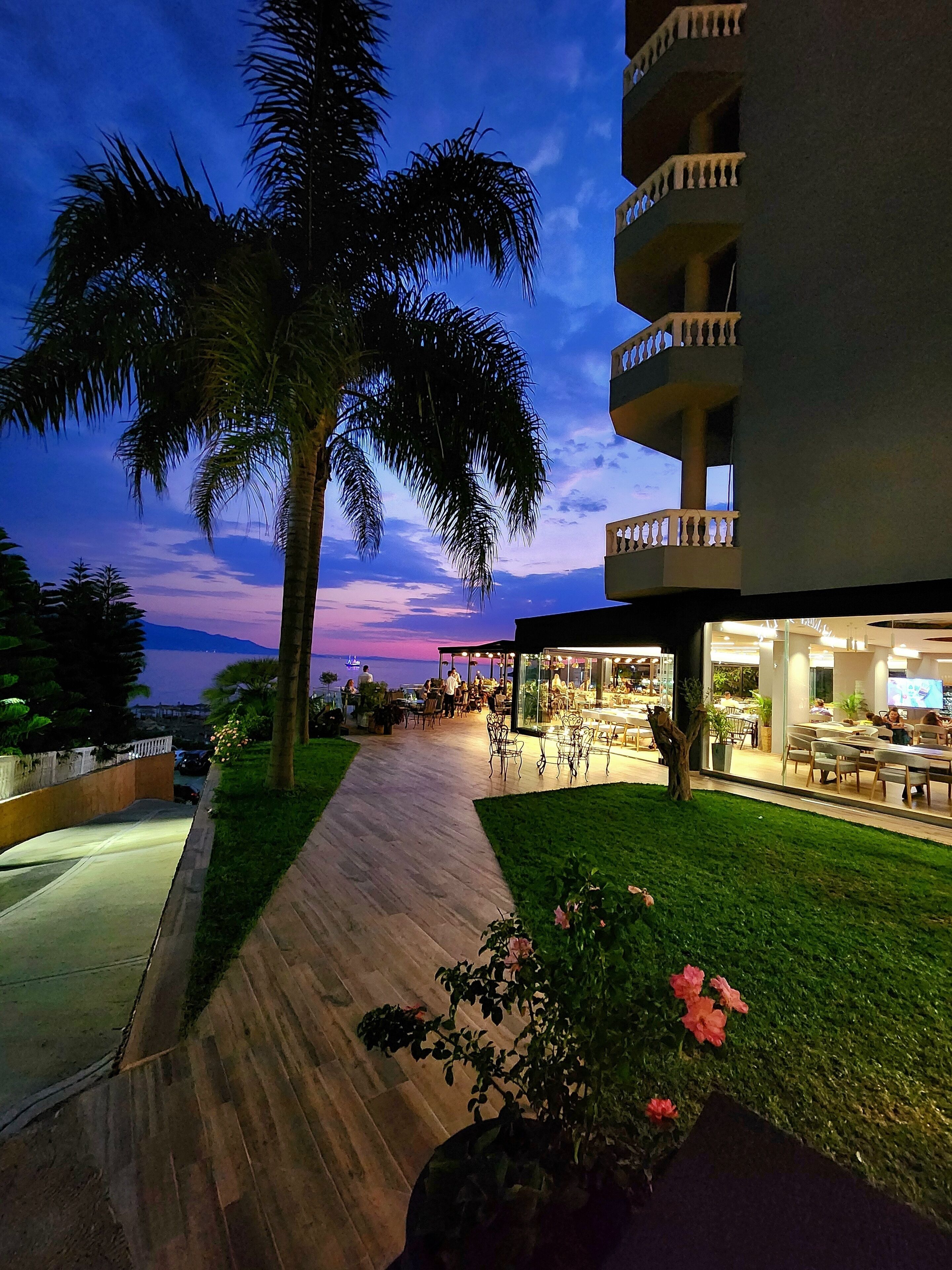Apollon Hotel