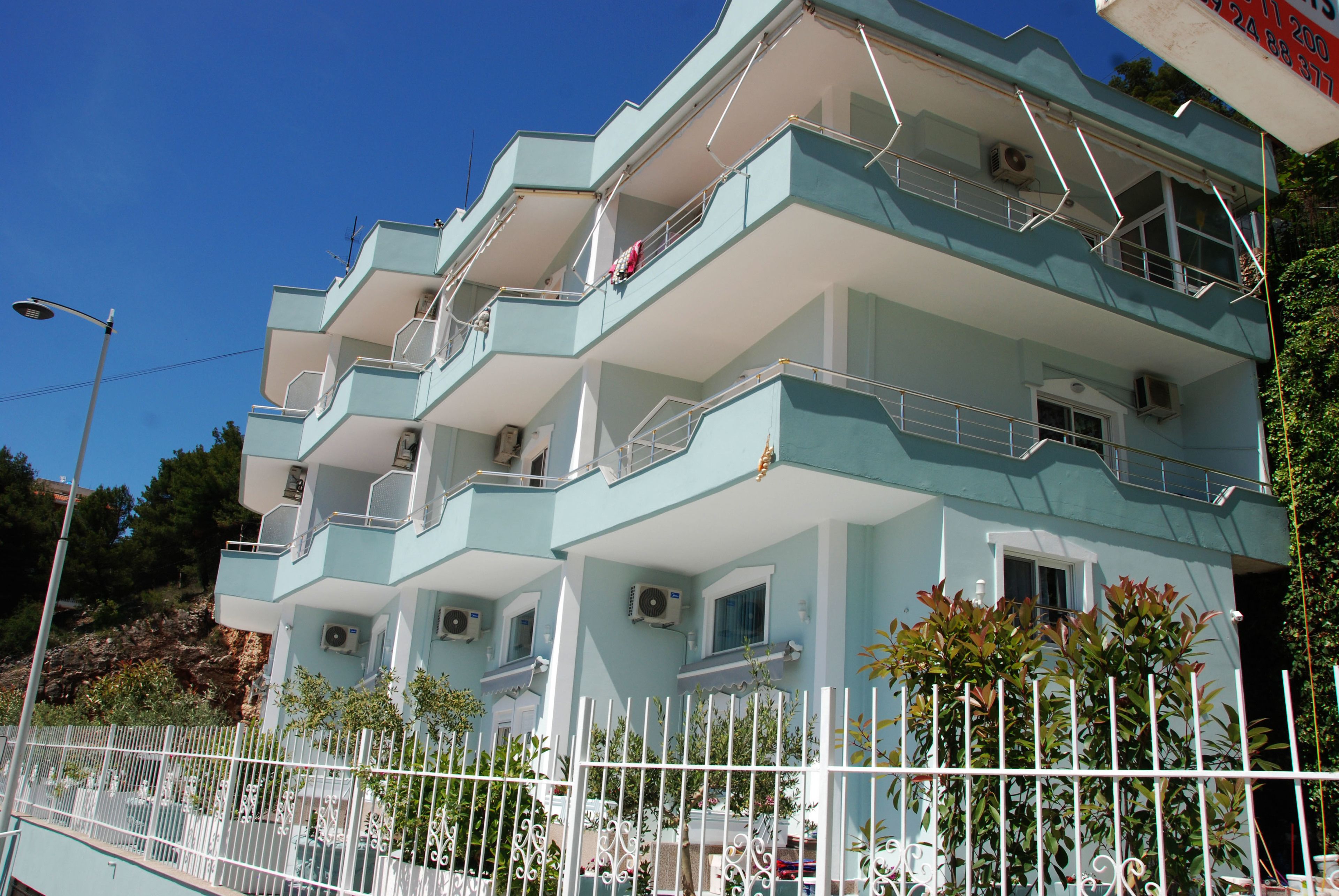Bebi Apartments