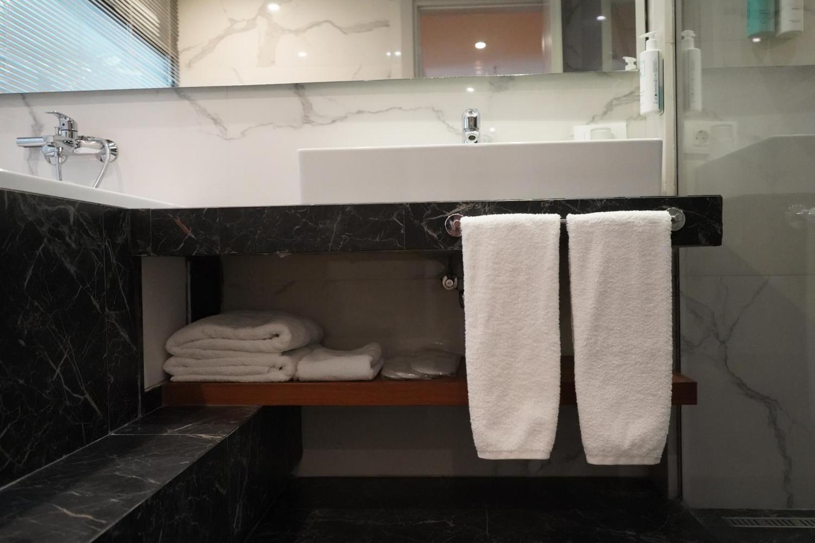 Bougainville Bay Resort & Spa
