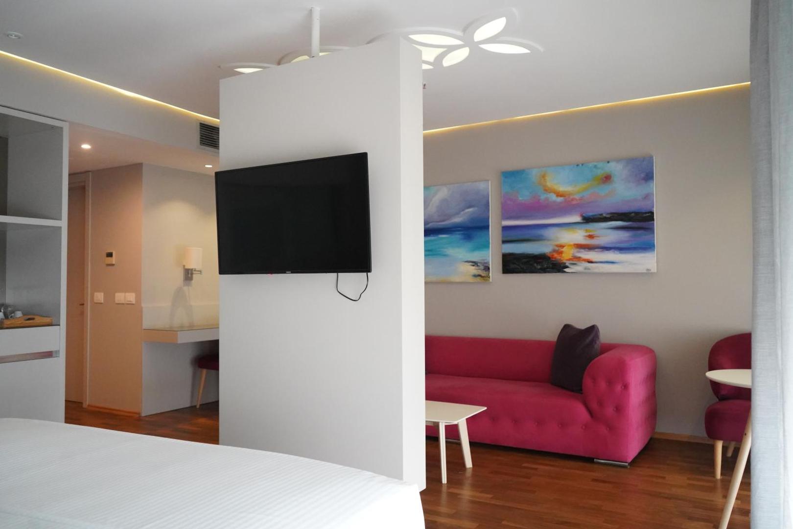 Bougainville Bay Resort & Spa
