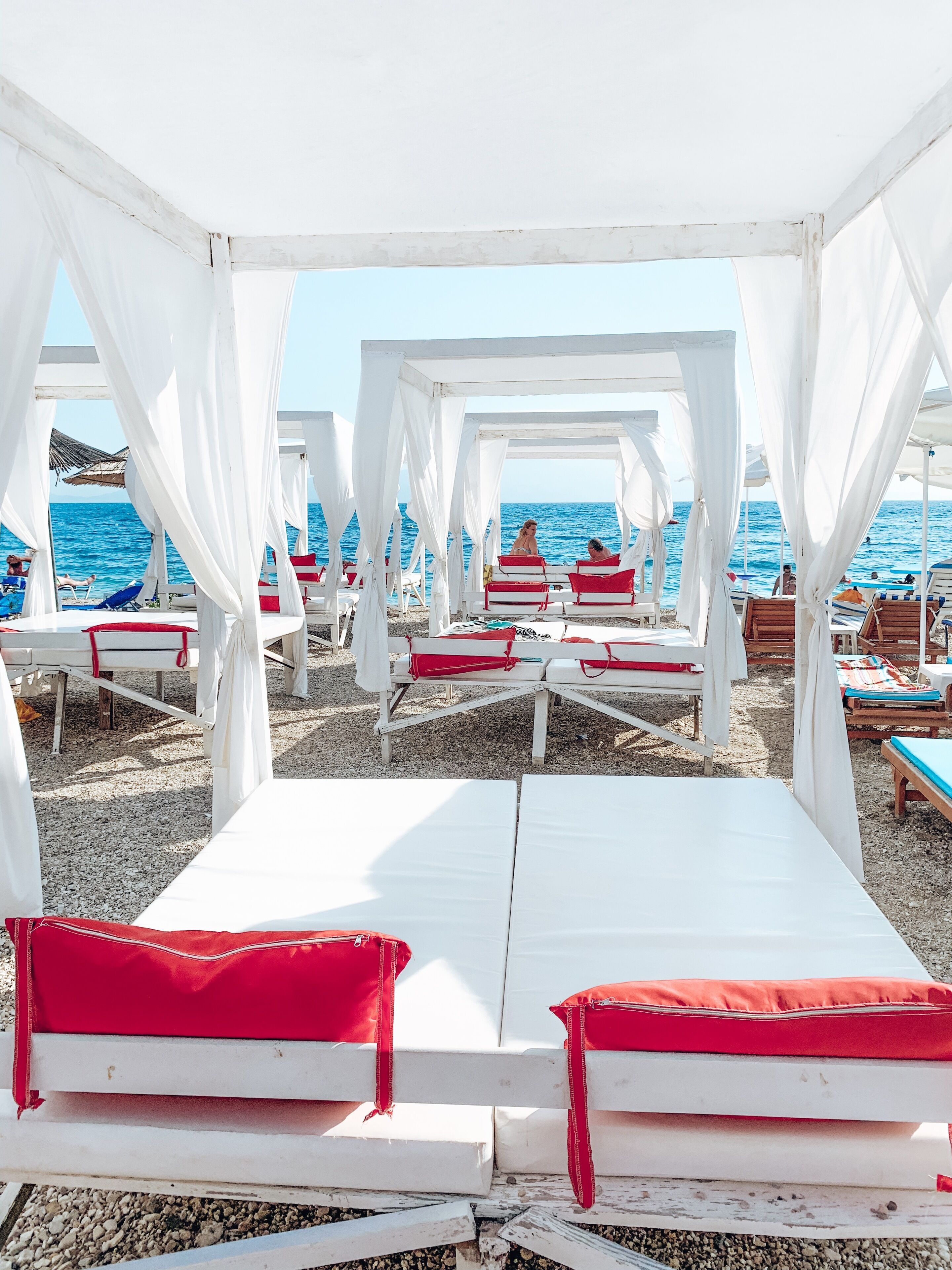Cocktail & Dreams - Beach Hotel