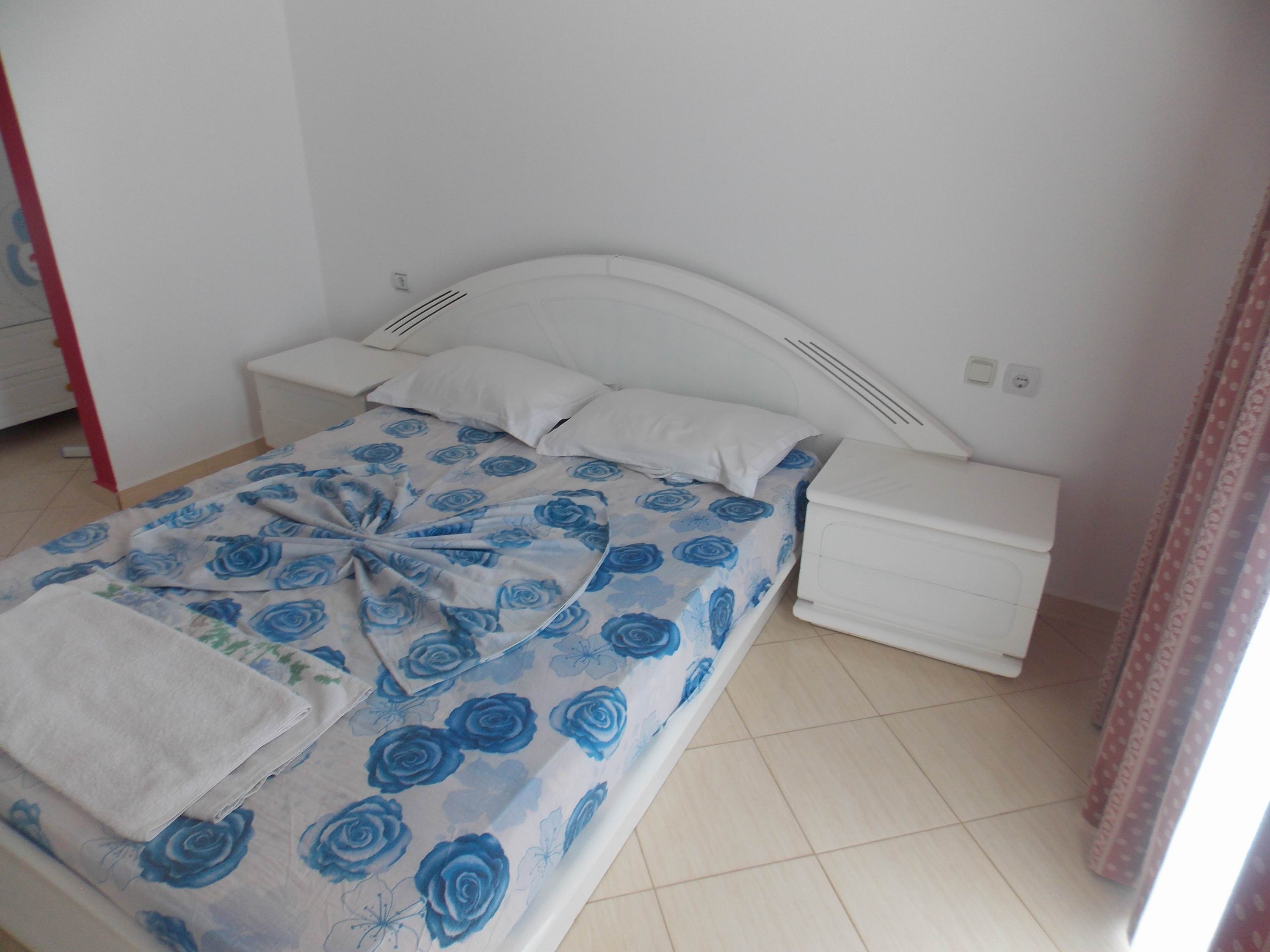 Damian Saranda Hotel