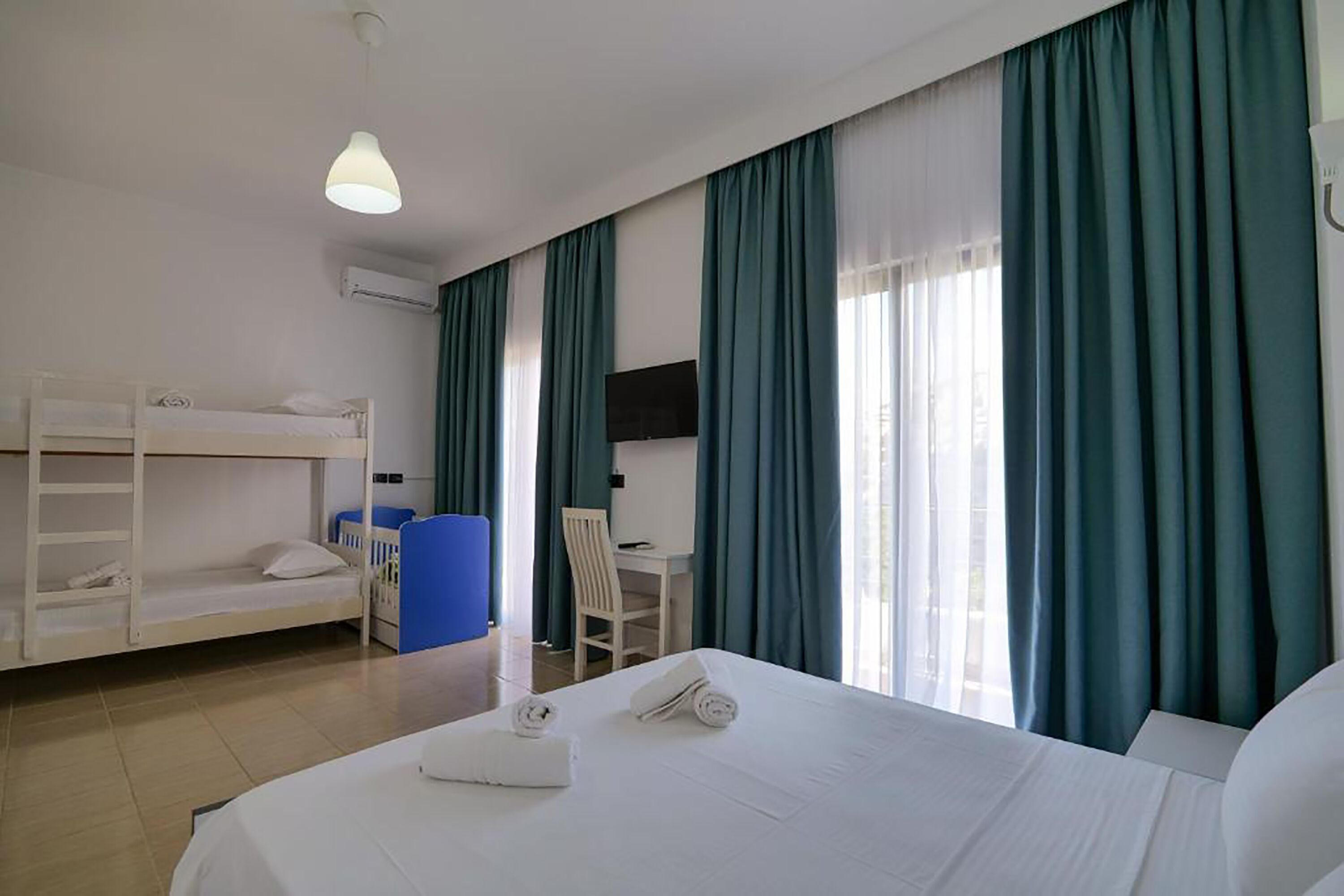 El Mare Hotel