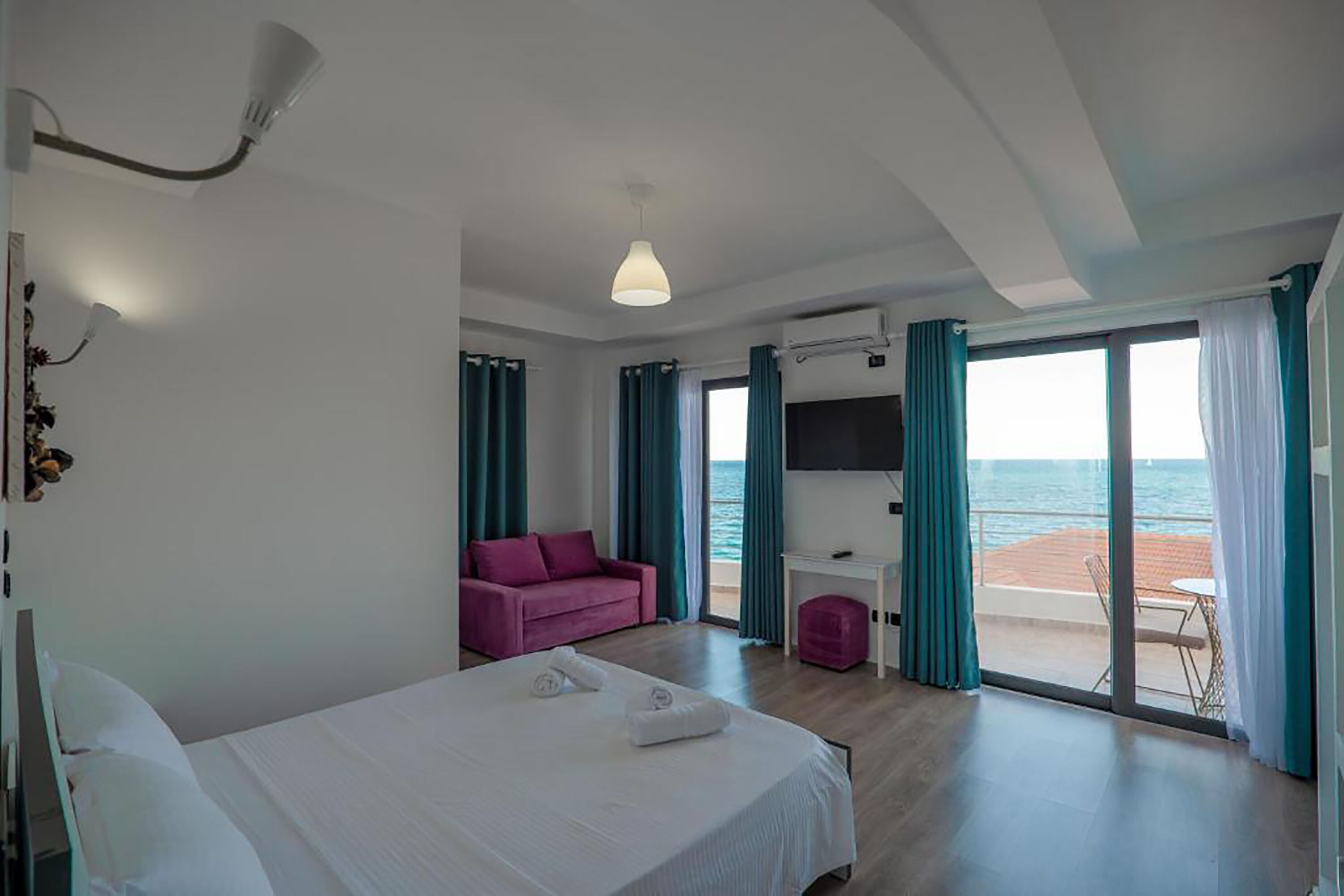 El Mare Hotel