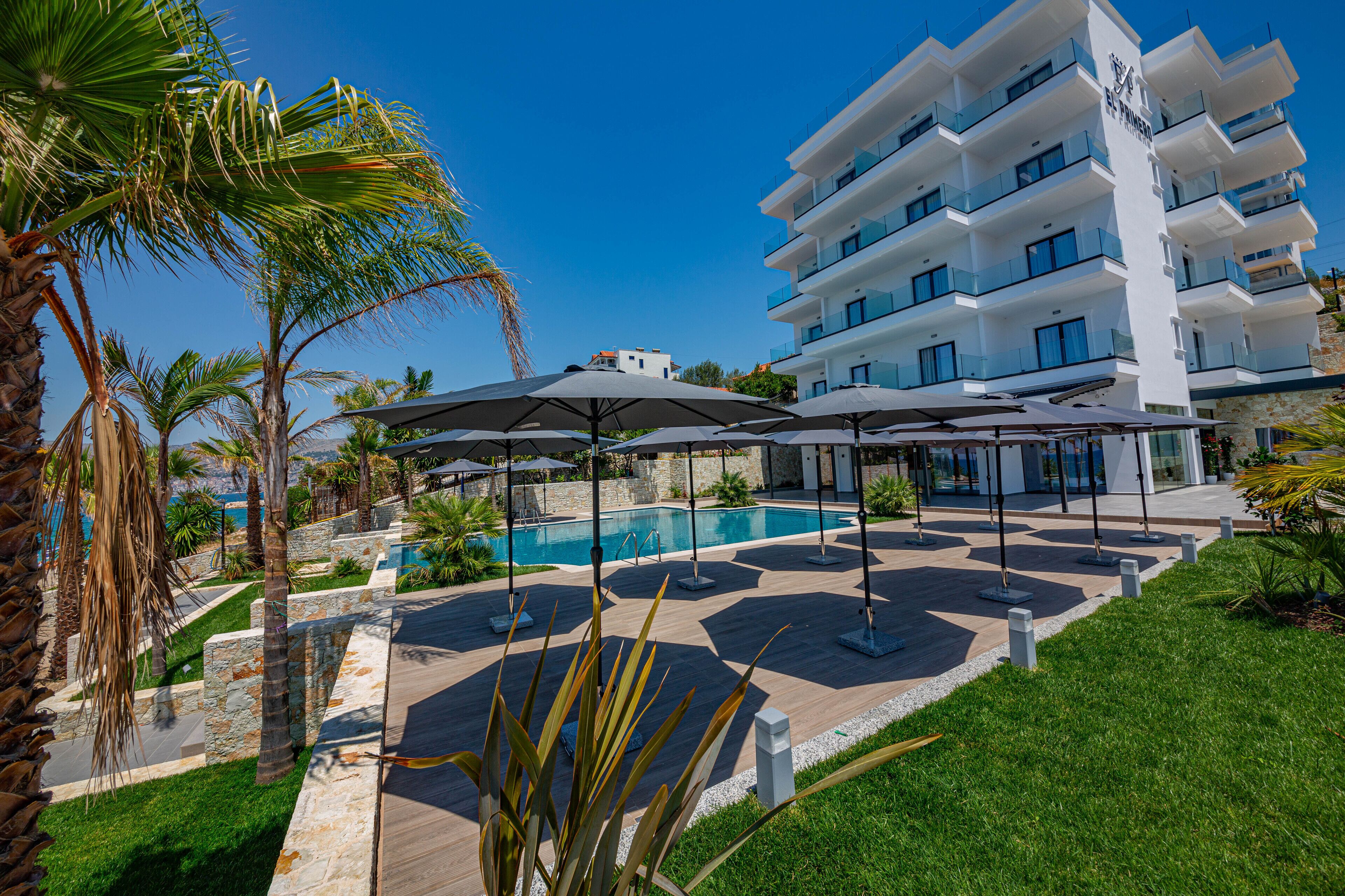 El Primero Hotel