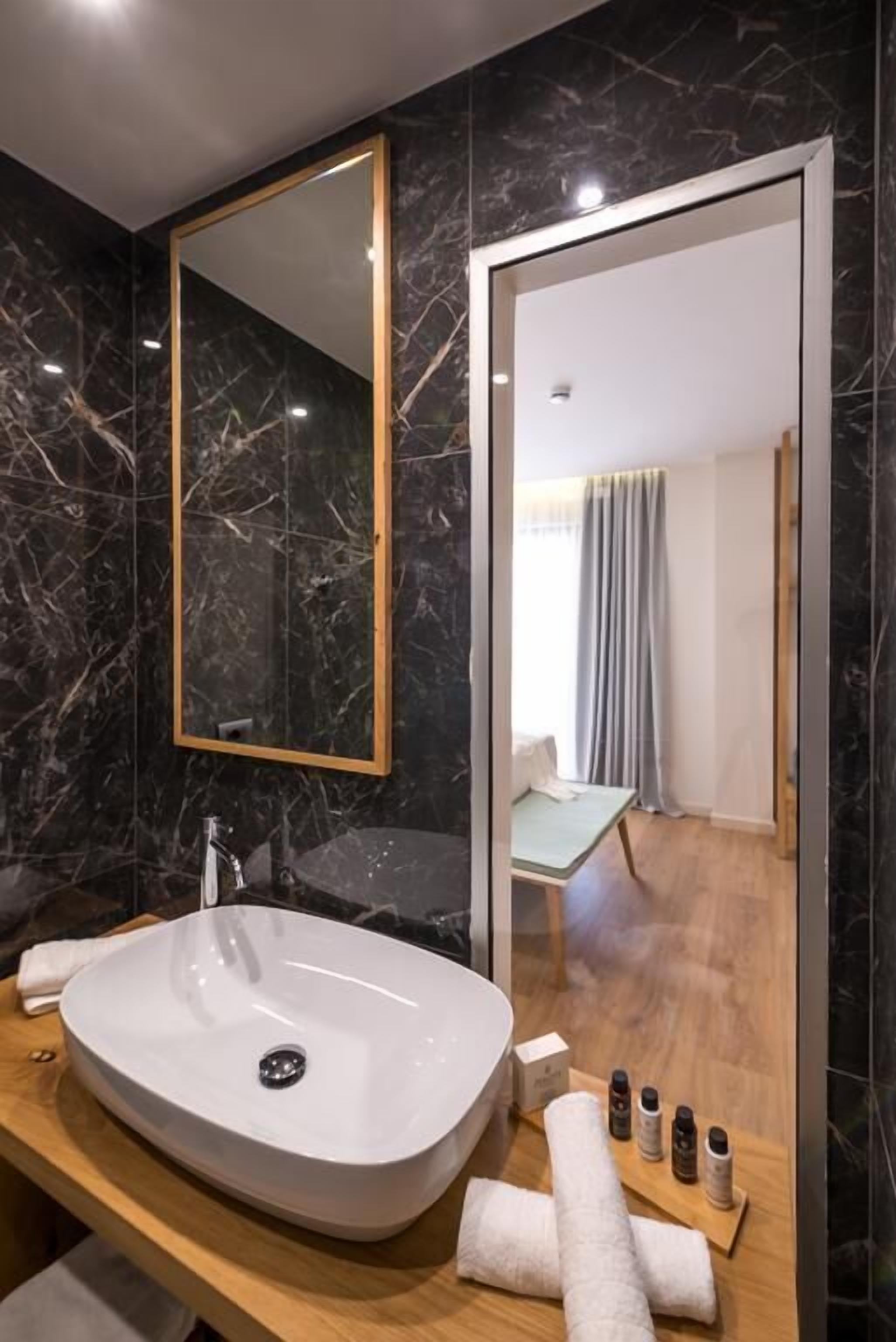 Glow Boutique Hotel & Suites