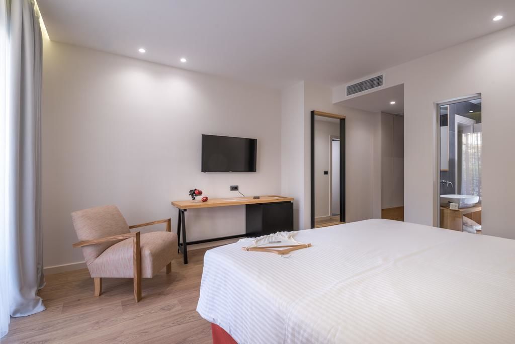 Glow Boutique Hotel & Suites