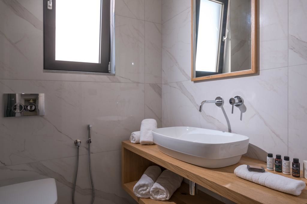 Glow Boutique Hotel & Suites