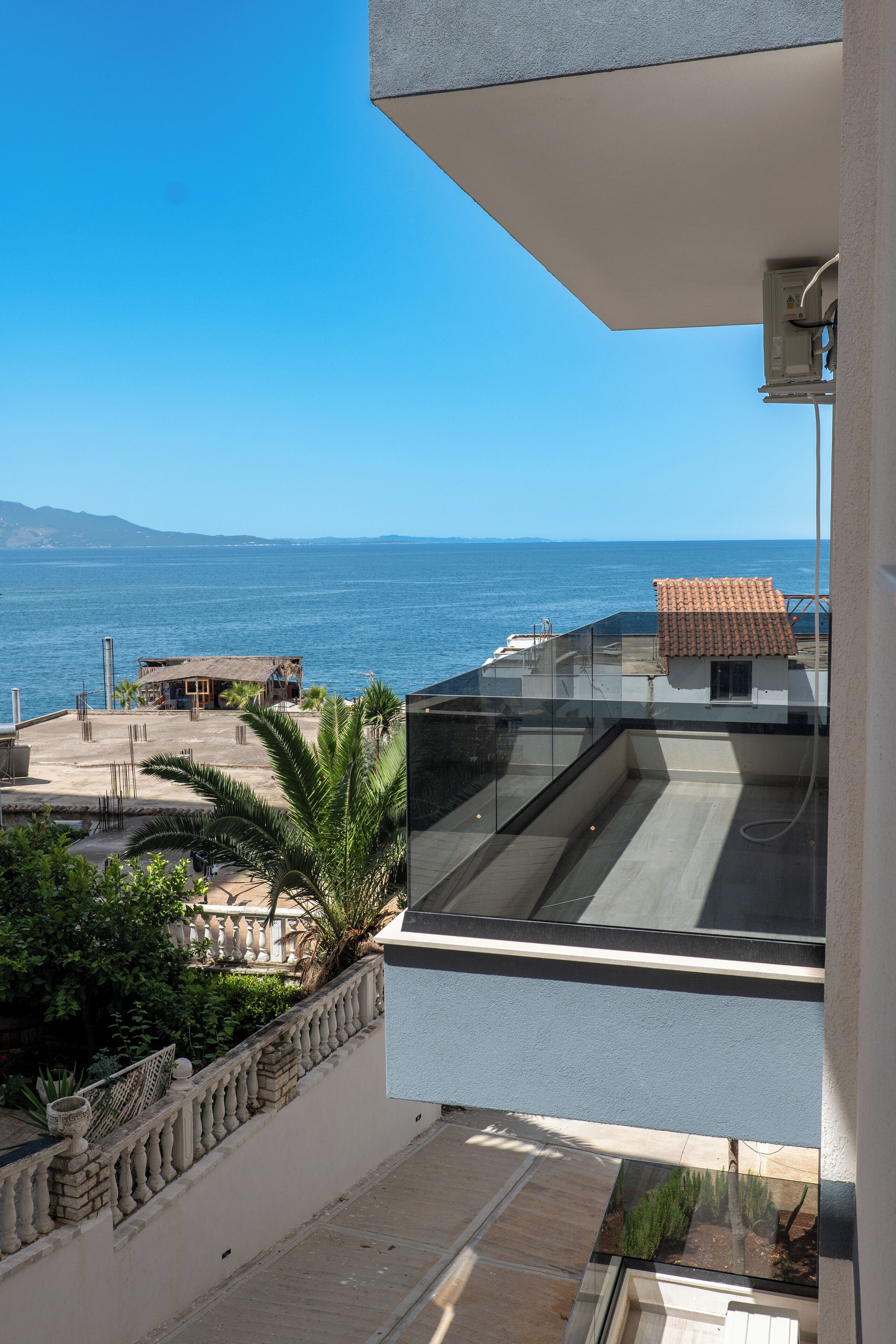 Golden Sun Hotel