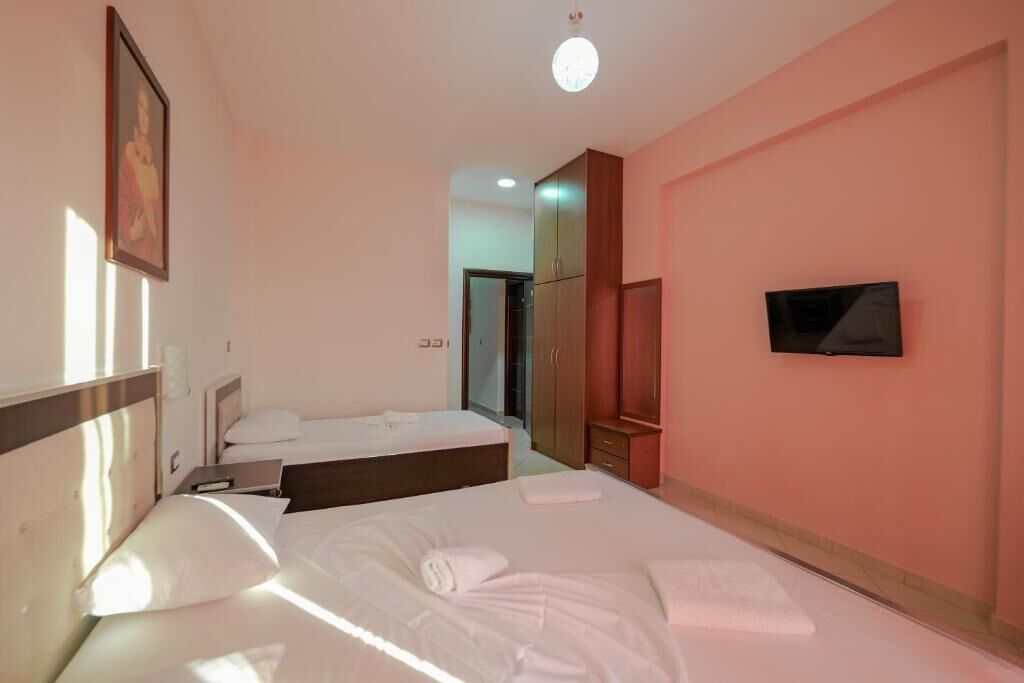 Melsi Apartments