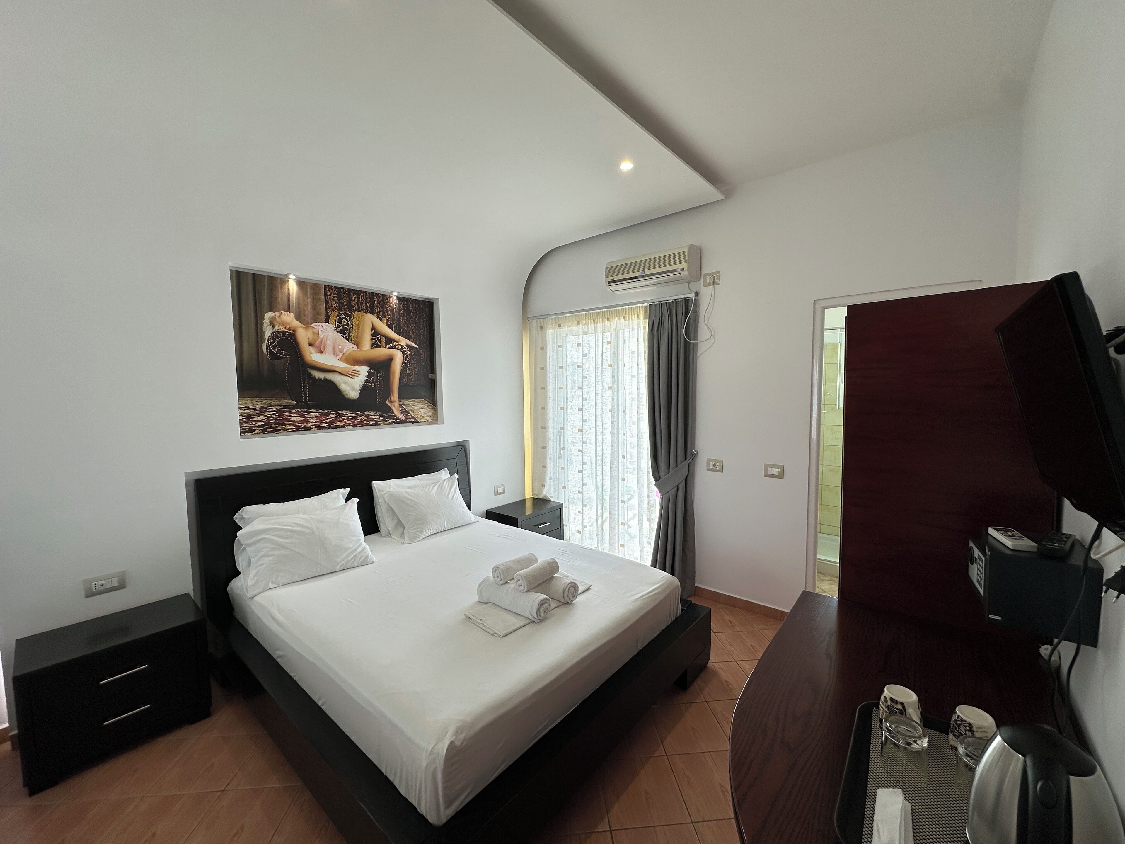 Oskar Hotel