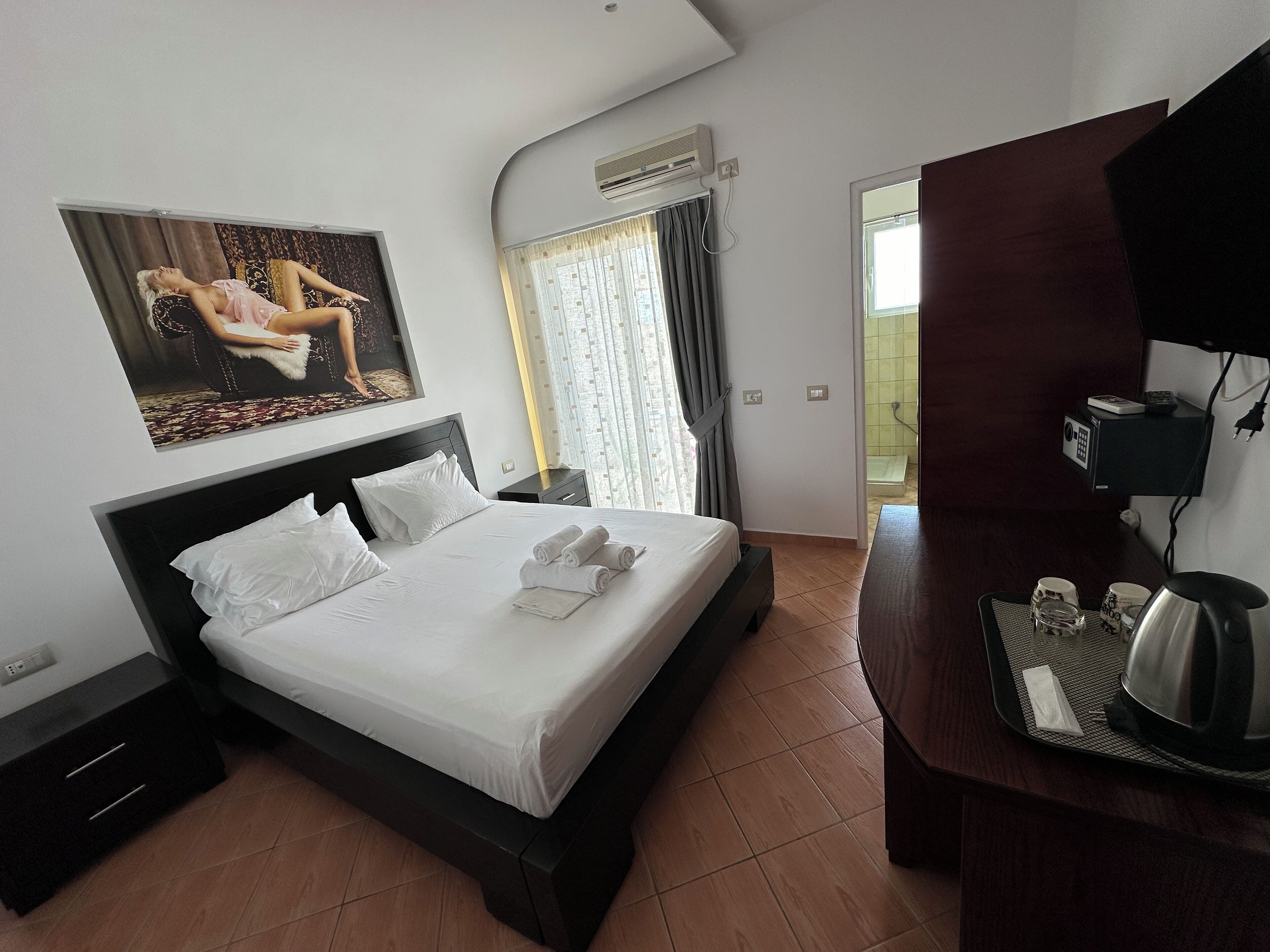 Oskar Hotel