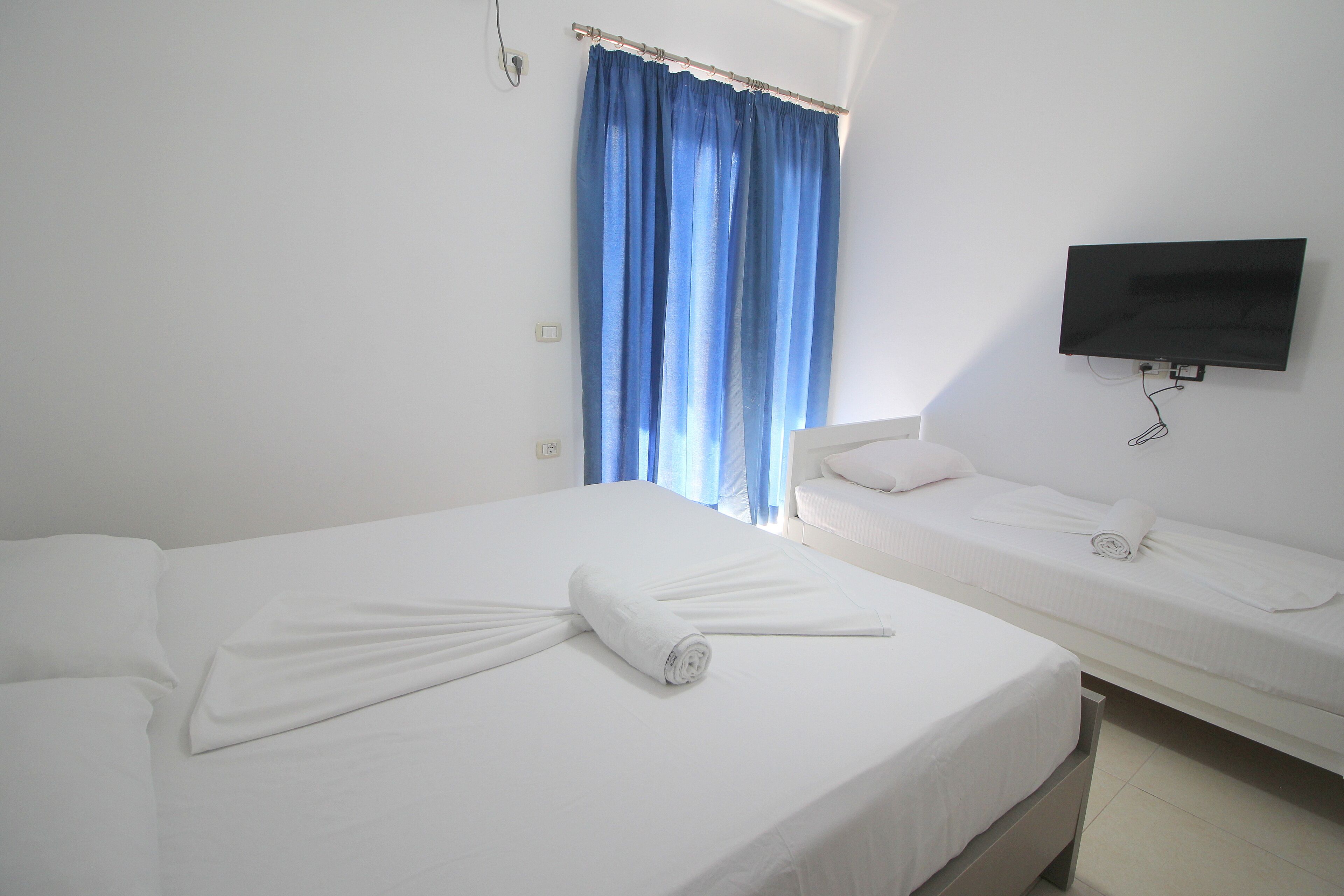 Summer Kiss Hotel