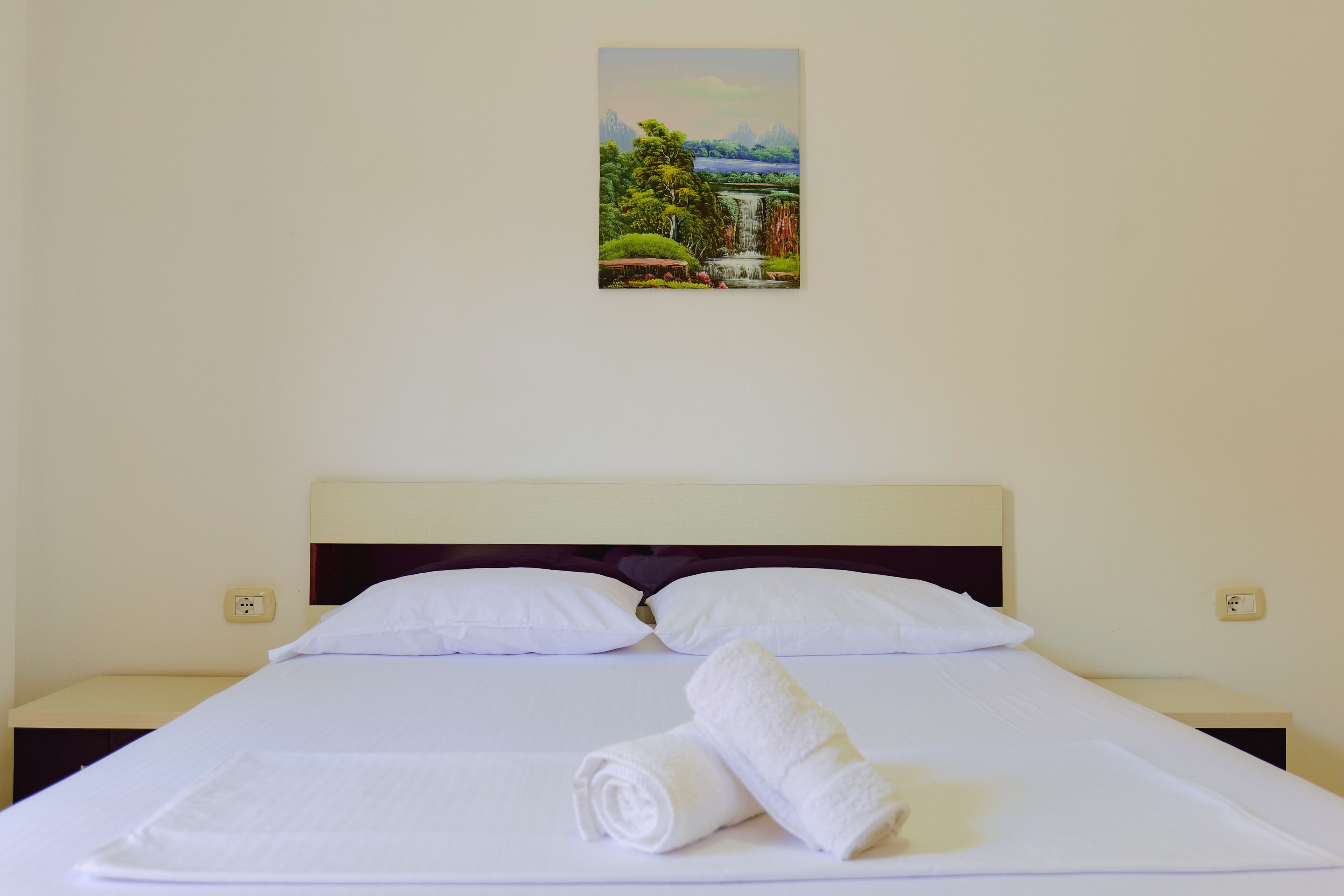 Summer Kiss Hotel