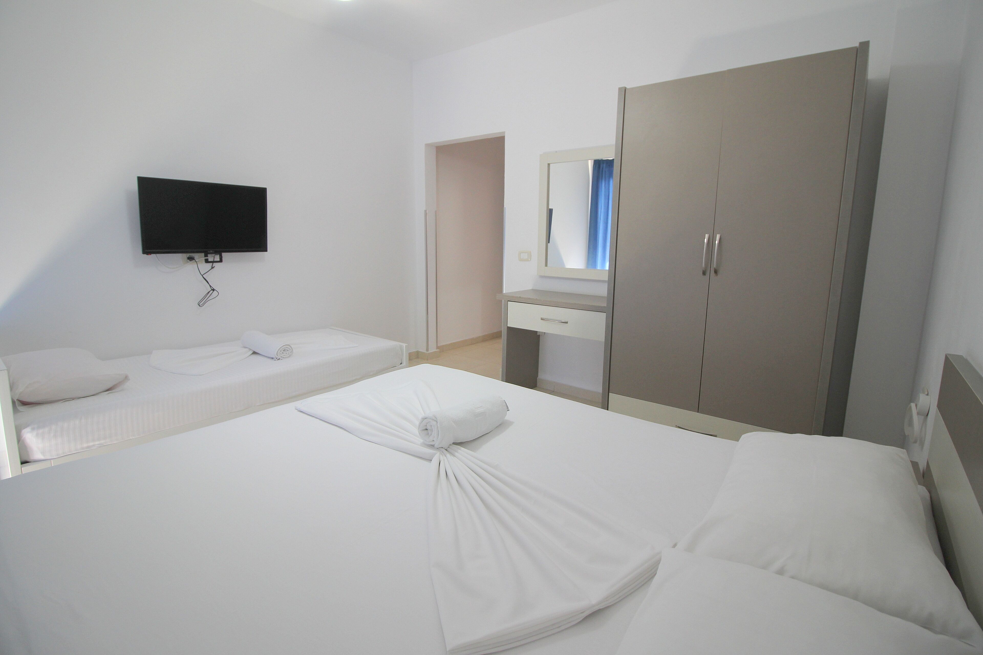 Summer Kiss Hotel