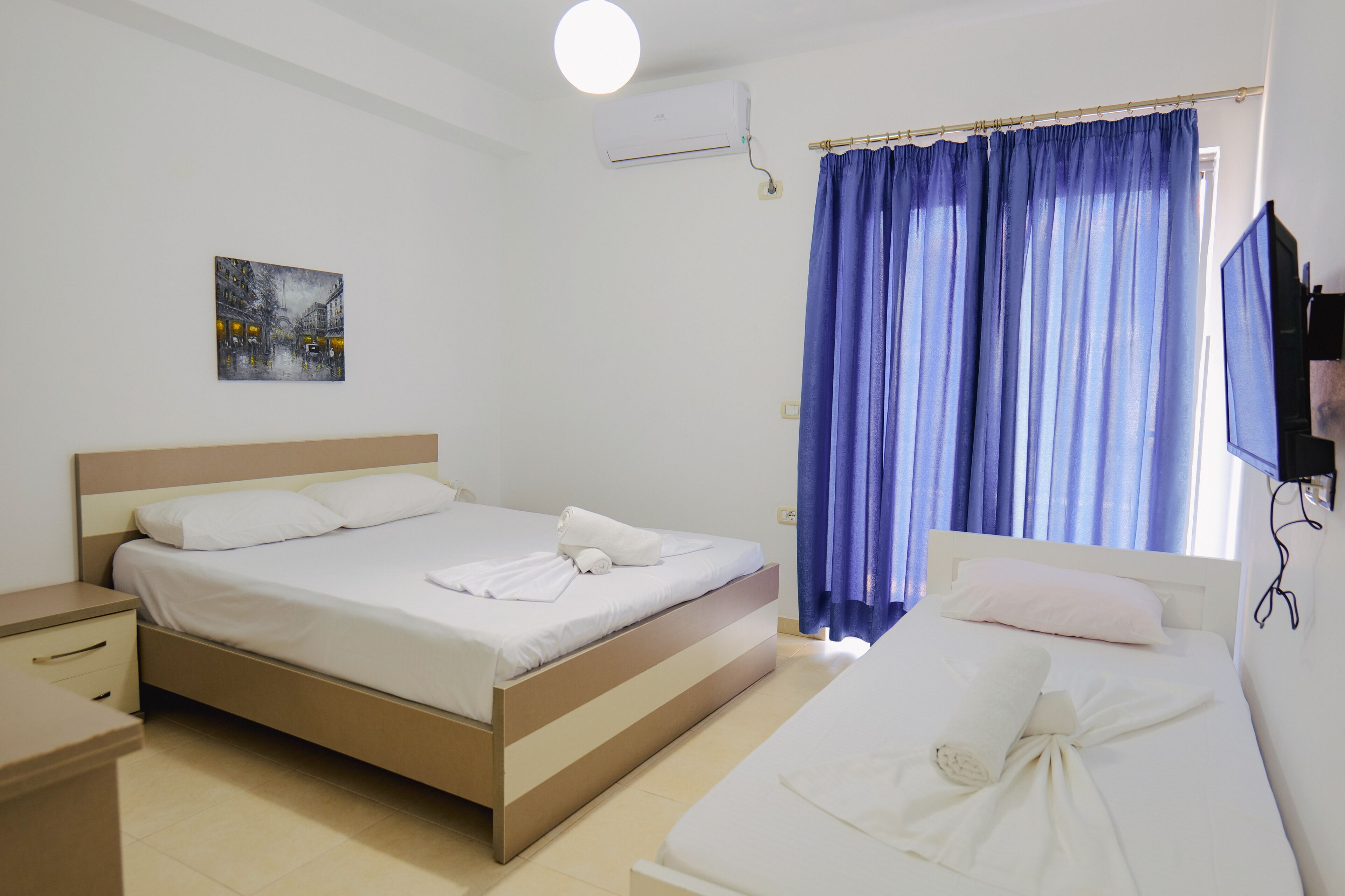 Summer Kiss Hotel
