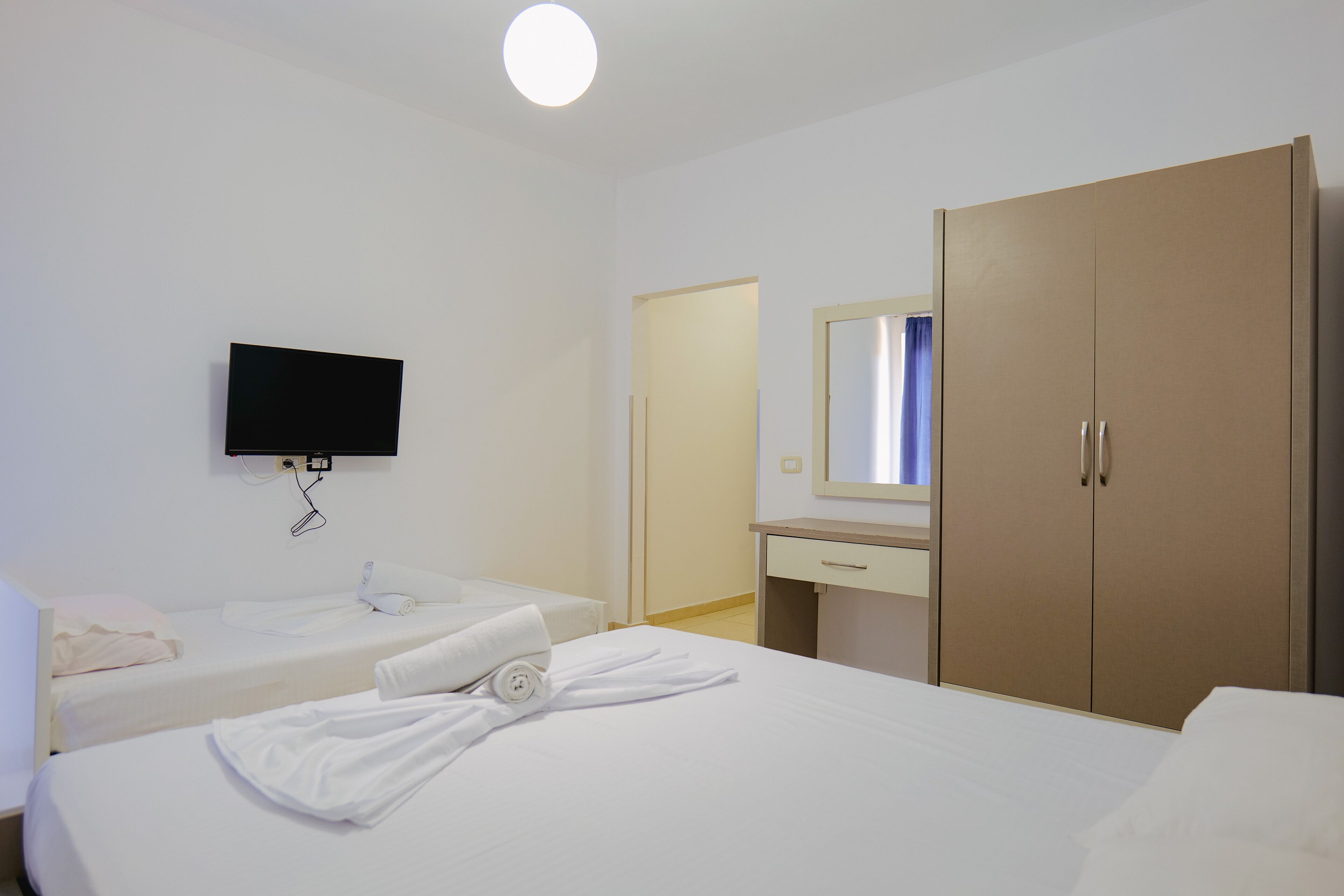 Summer Kiss Hotel